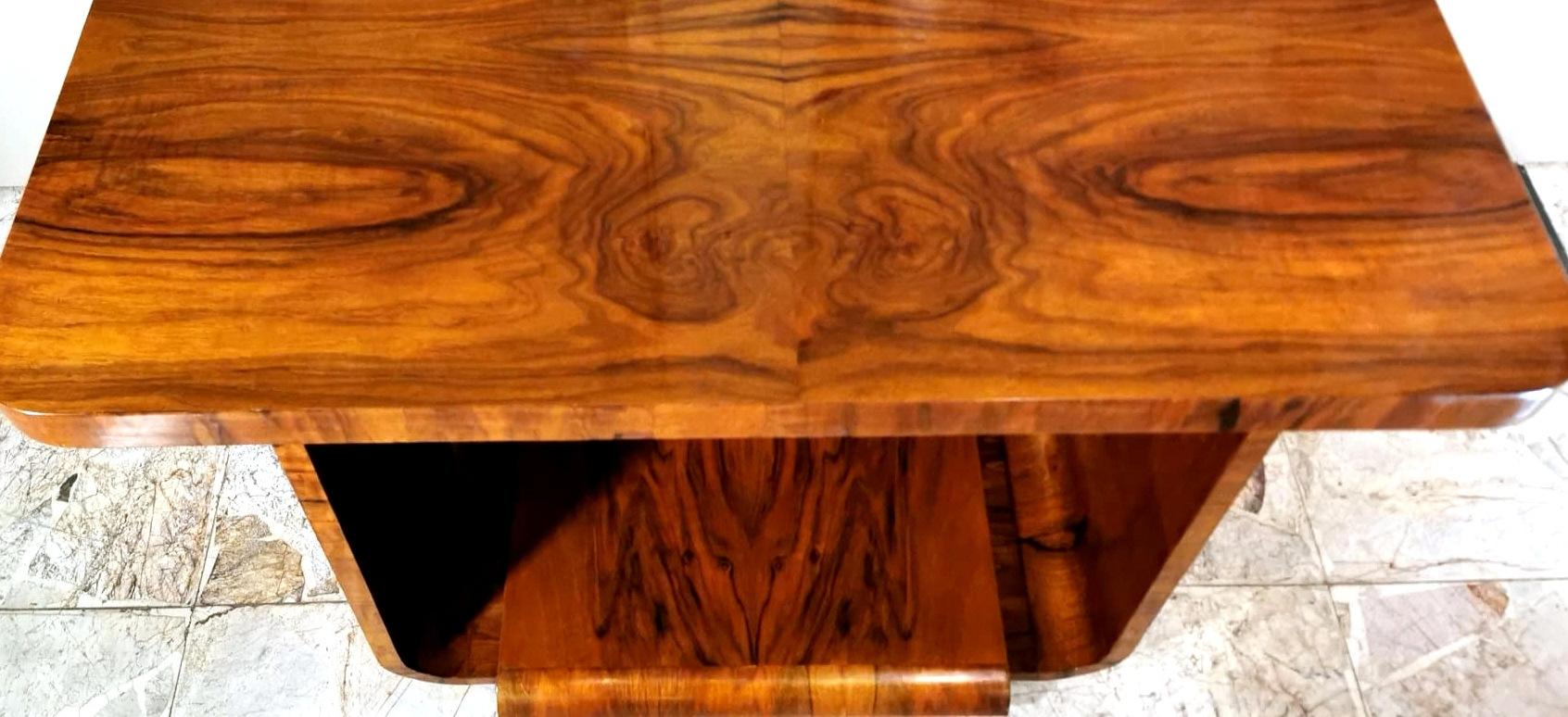 Art Deco' Austrian Walnut Briar Table 2