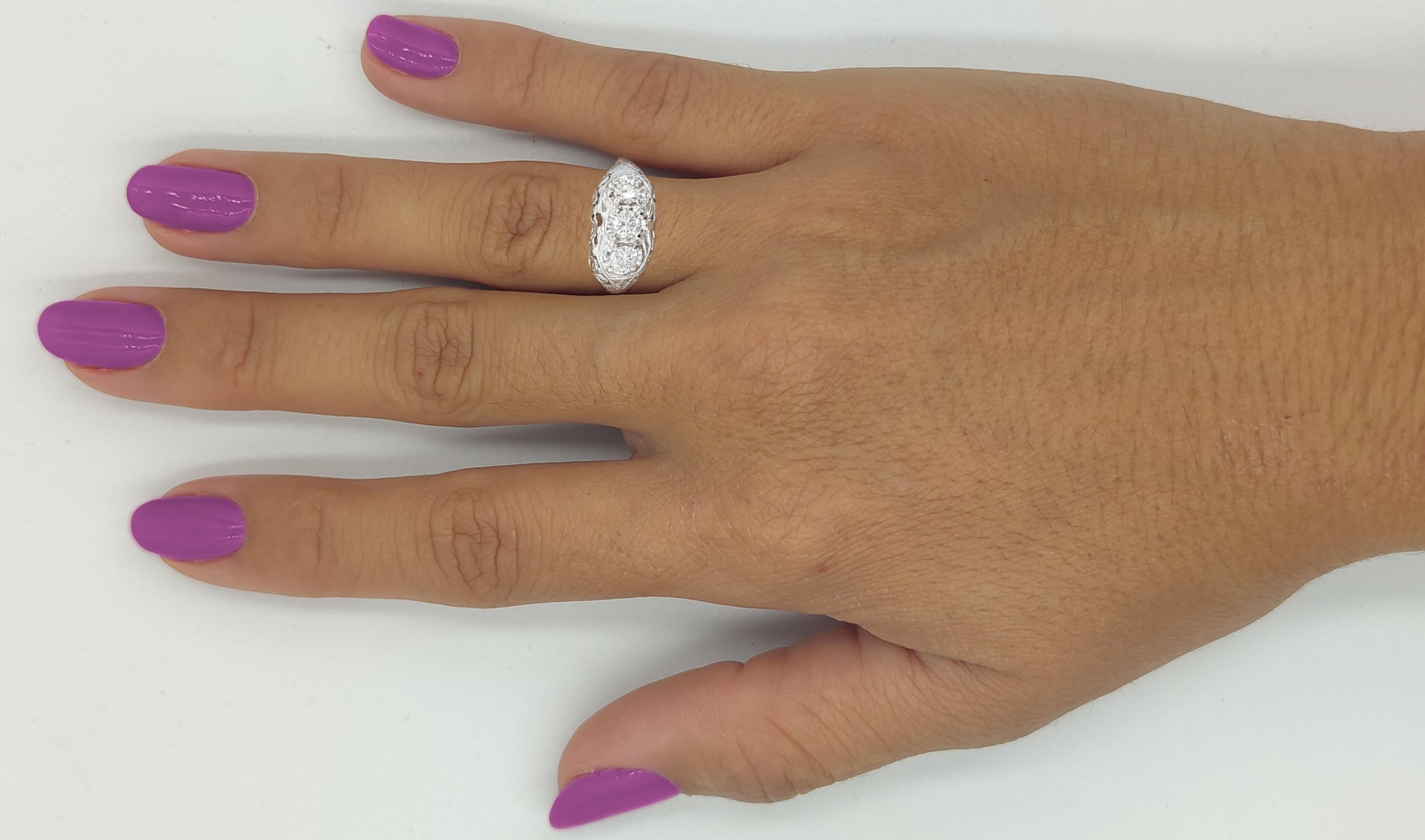 Women's or Men's Art Deco Authentic Three Stone Round Brilliant Cut Diamond Ring