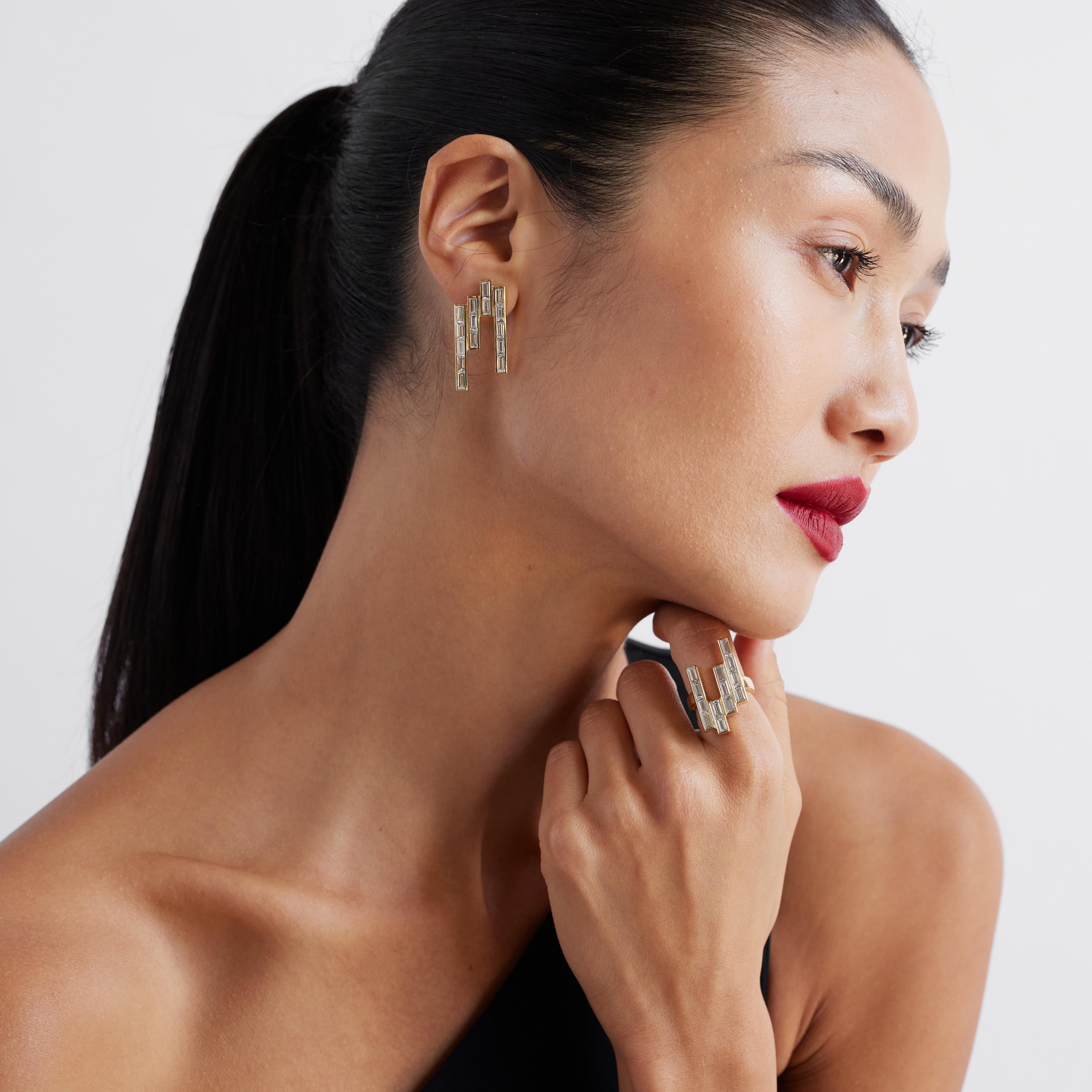 En venta: Anillo de cóctel de diamantes Art Decó talla baguette de 4 quilates  8