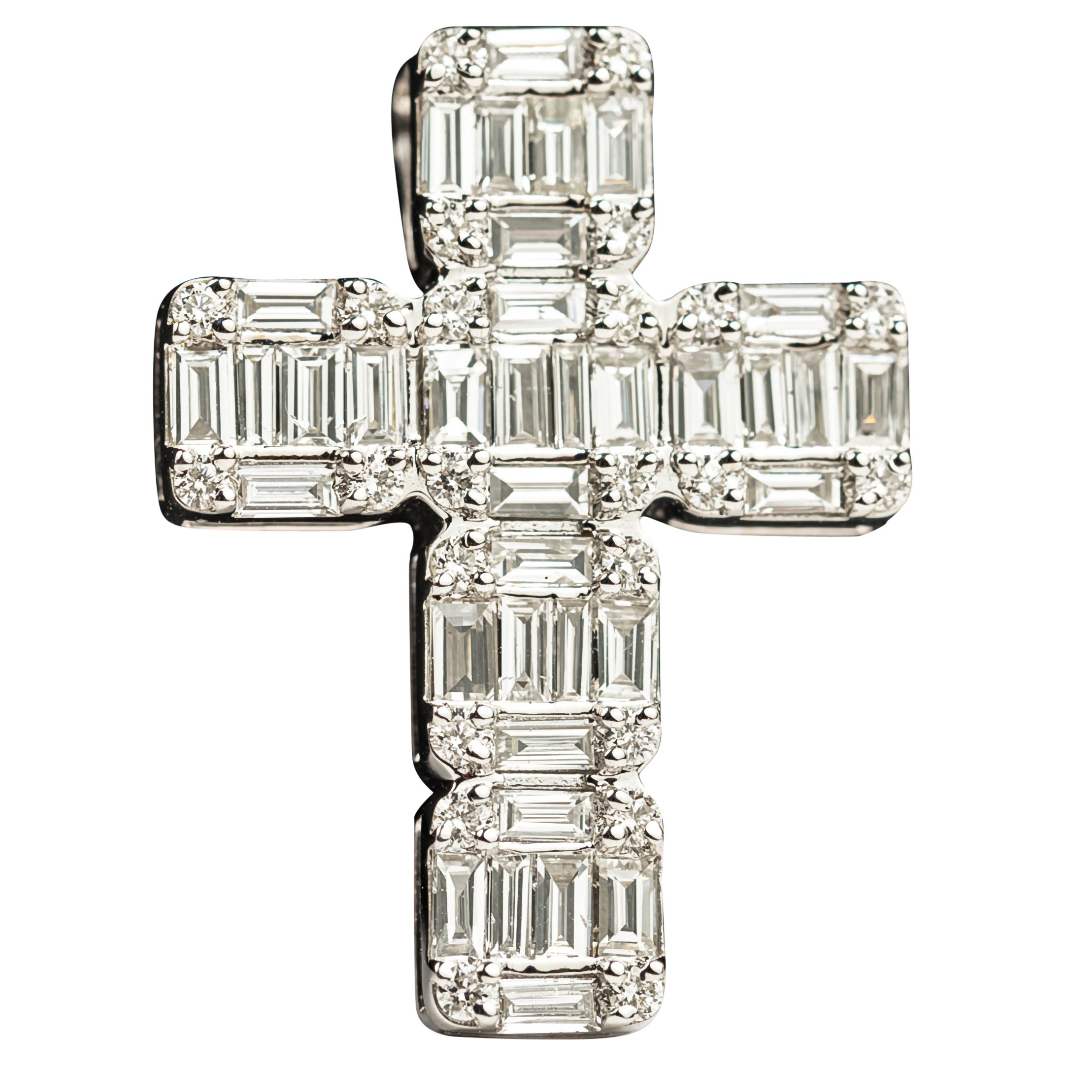 Colgante Art Decó de Diamantes Baguette en Oro Blanco de 18K(1,3ct Total) Elegancia Moderna en venta