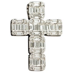 Pendentif Art Déco en or blanc 18 carats avec diamant baguette (1,3 ct au total) Modern Elegance