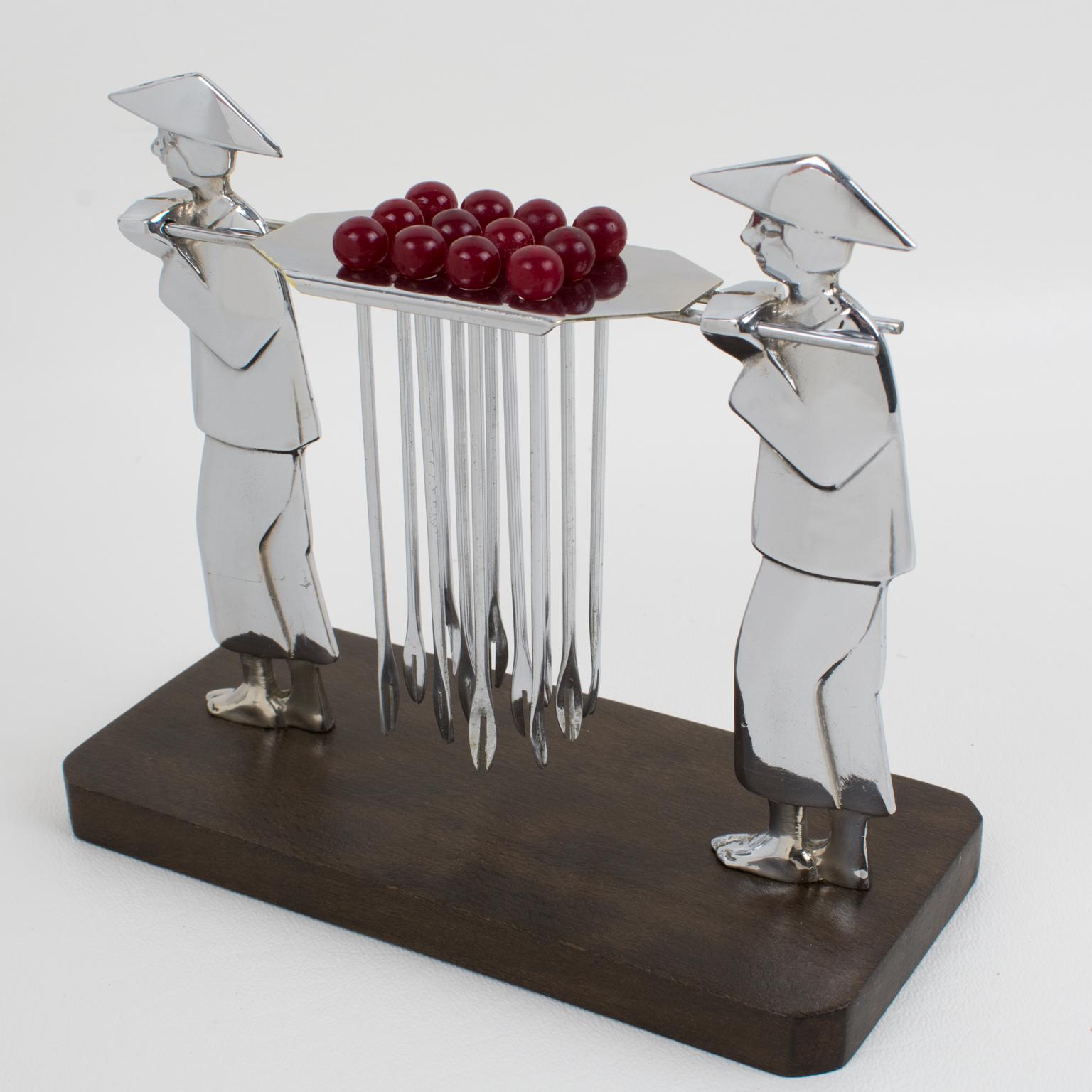 Serveur de pics à cocktail Art déco en bakélite et en chrome, circa 1930 en vente 4