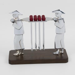 Serveur de pics à cocktail Art déco en bakélite et en chrome, circa 1930