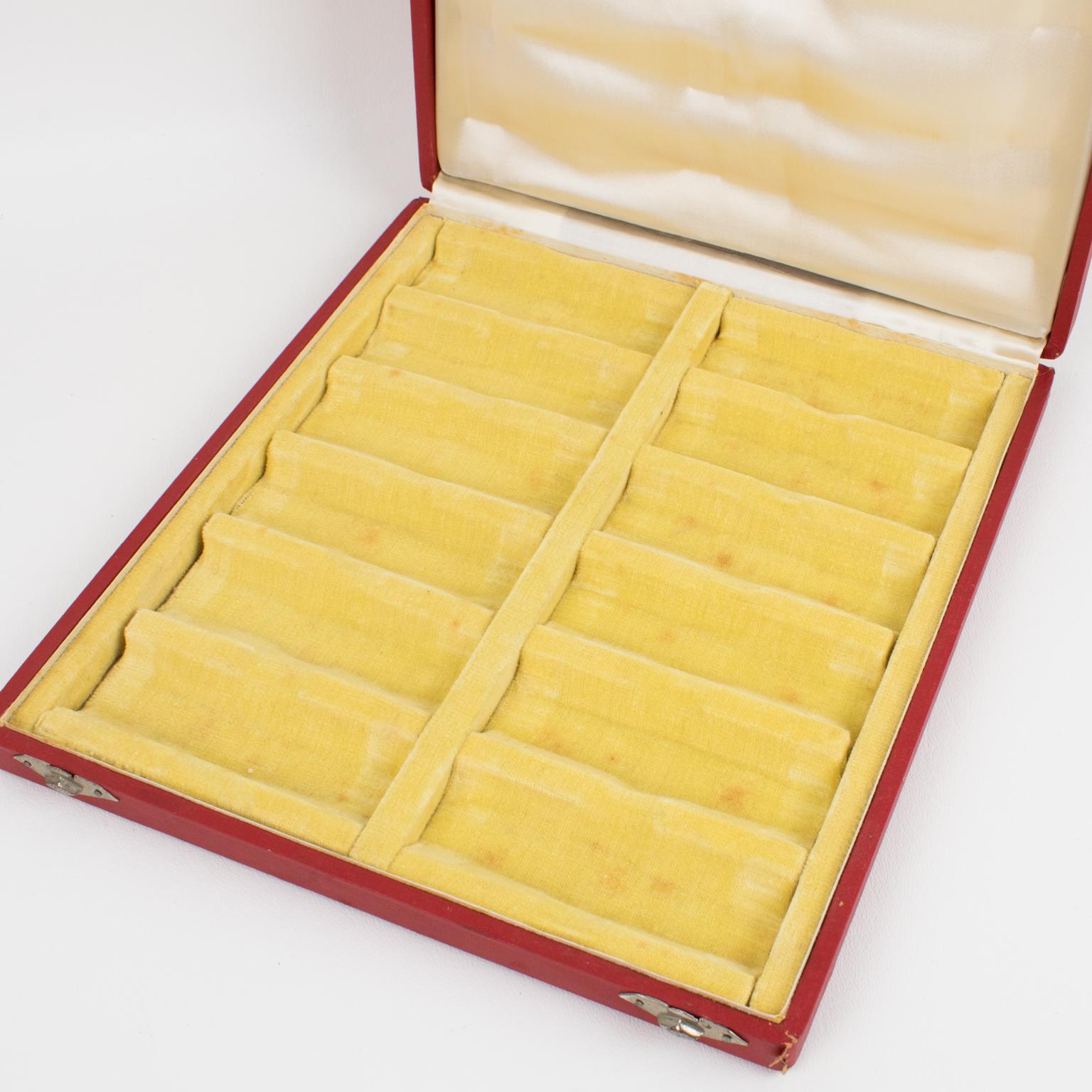 Apoyacuchillos Art Decó de baquelita y cristal, 12 piezas en caja en venta 9