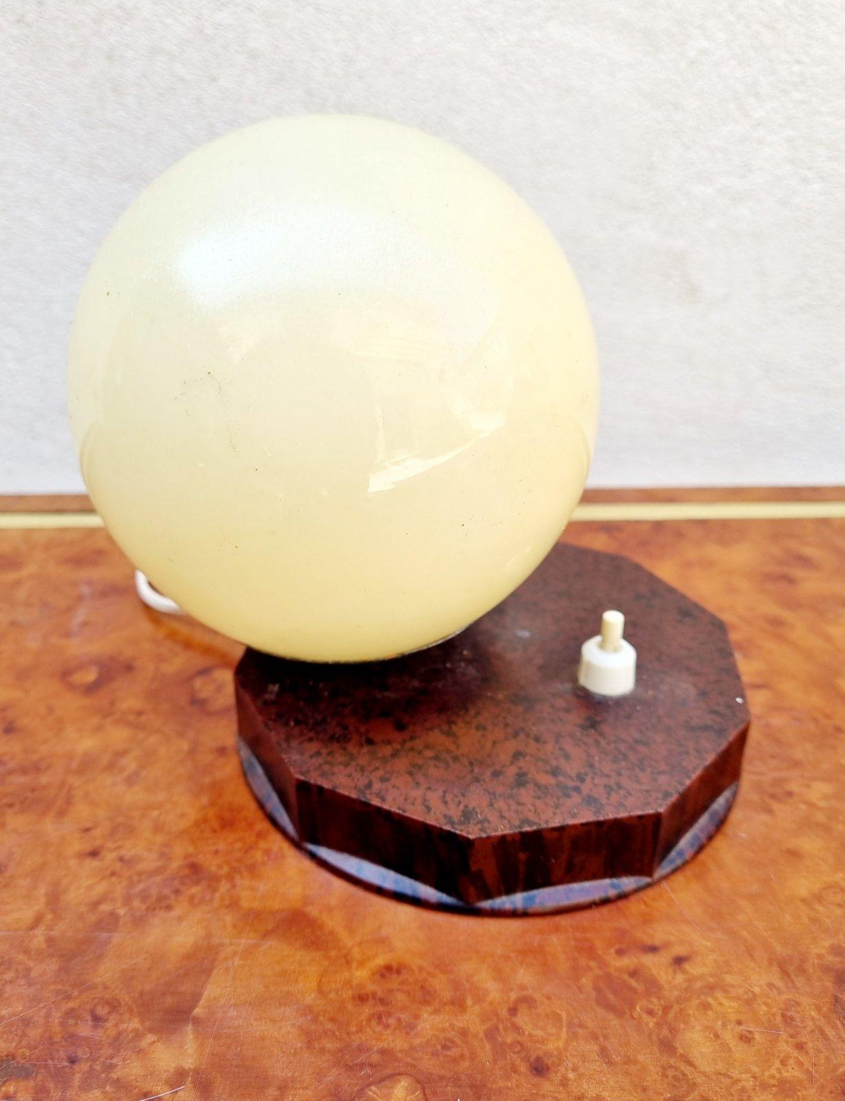 Verre Lampe de bureau Art déco en bakélite et verre, Autriche, années 40 en vente