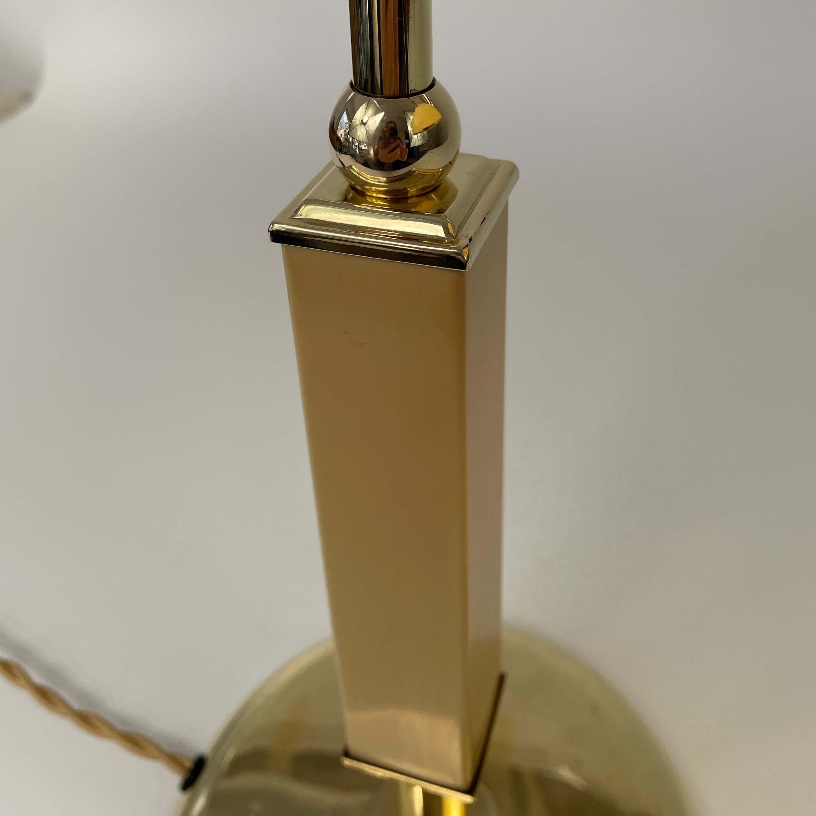 Art Deco Bakelite & Brass Table Lamp, Germany 1930s For Sale 4