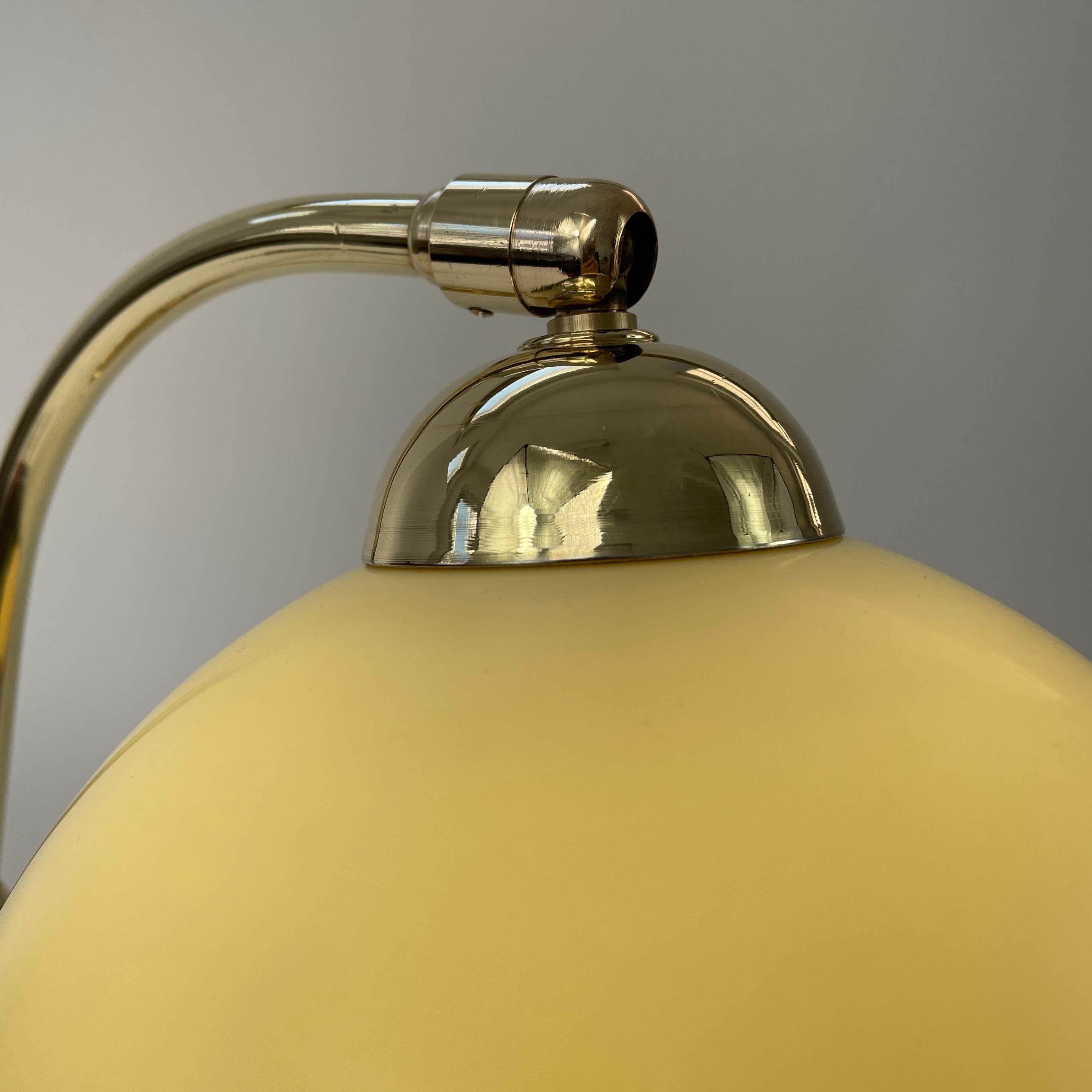 Art Deco Bakelite & Brass Table Lamp, Germany 1930s 5
