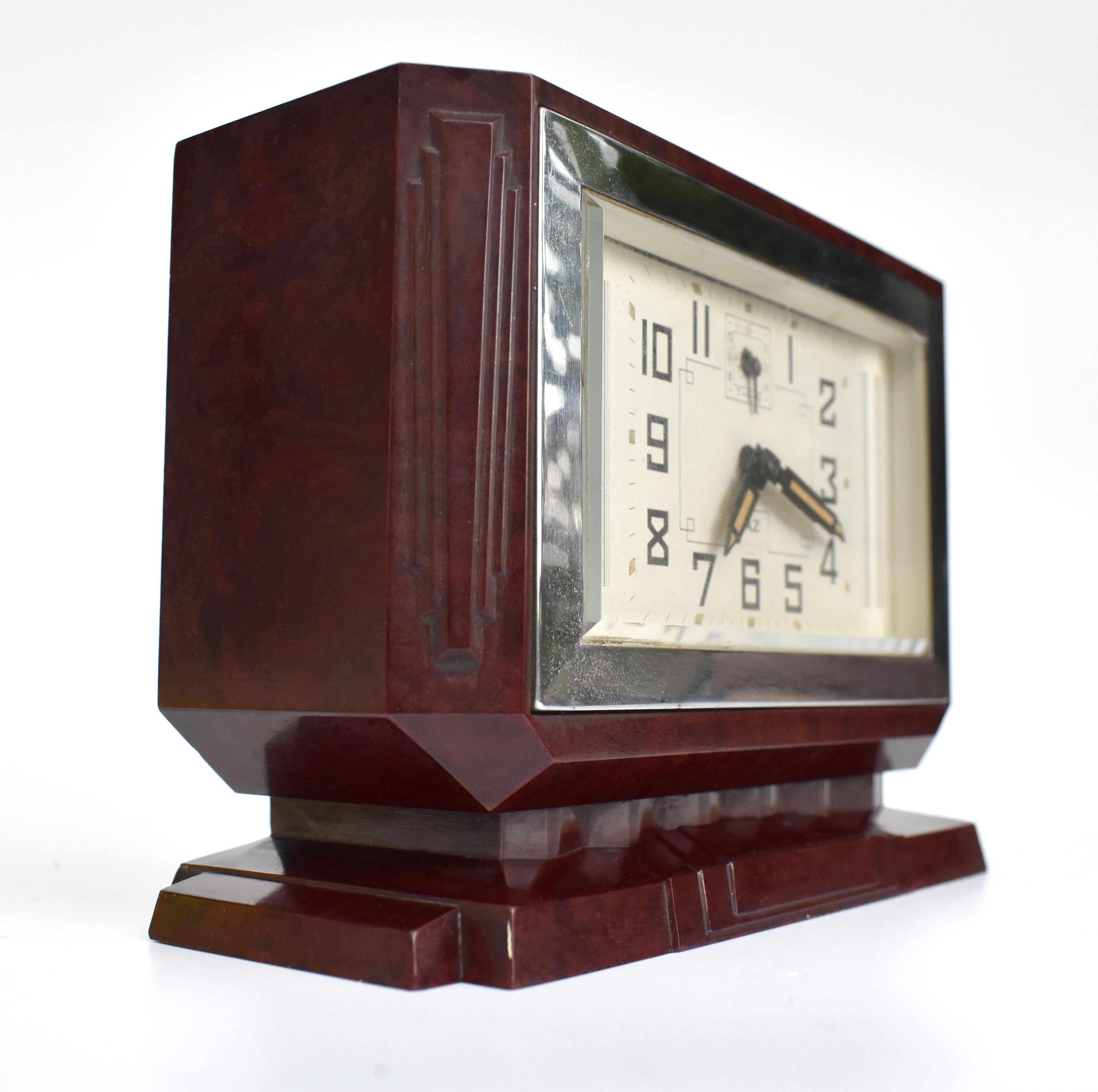 Français Horloge Art Déco en bakélite par JAZ, France, C1930 en vente