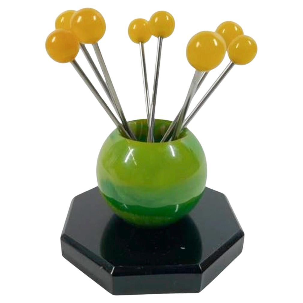 Ensemble de pichets de cocktail Art Déco tourbillonnants verts/jaunes avec 8 pichets jaunes