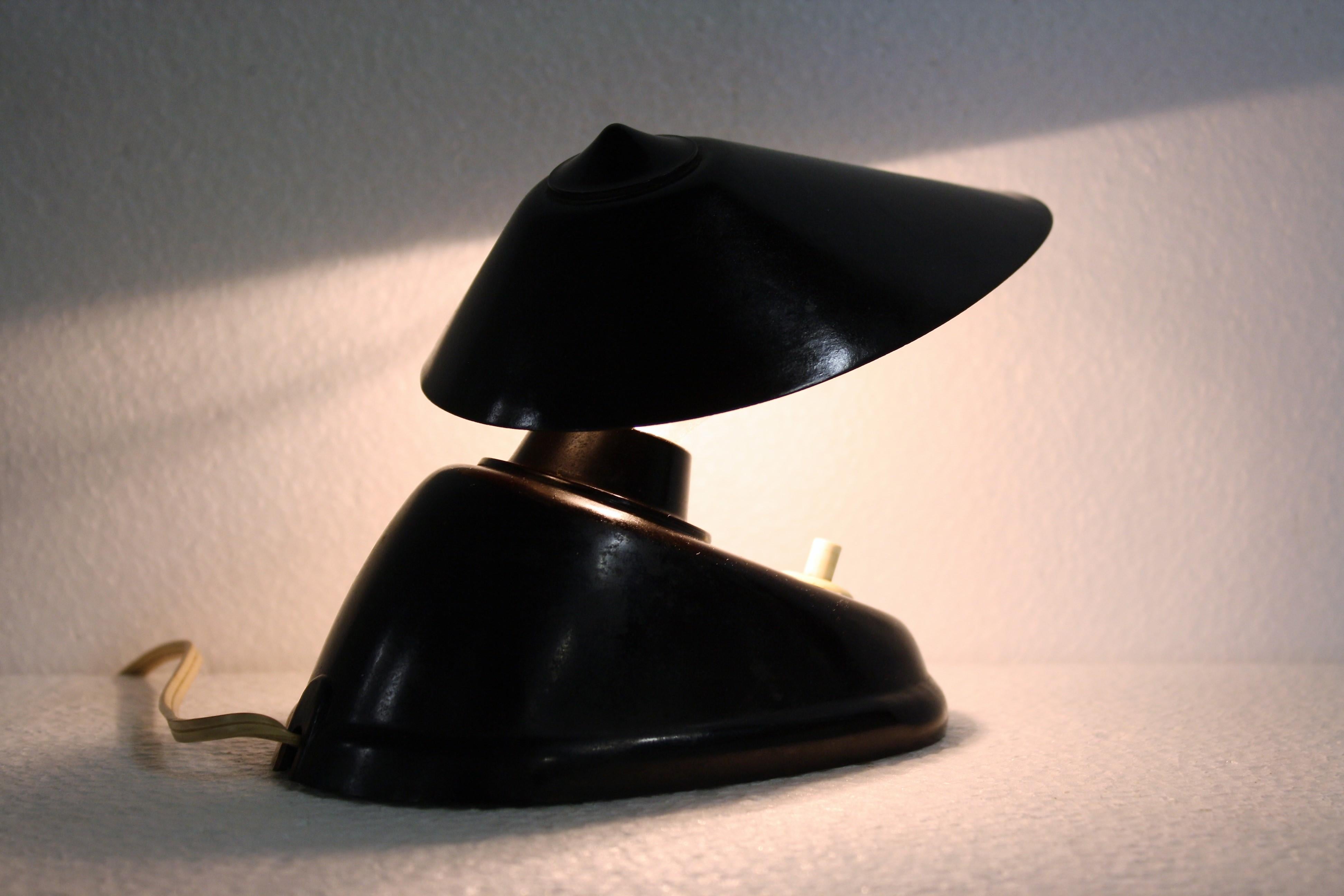 Mid-20th Century Art Deco Bakelite Desk Lamp or Wall Light, 1940s