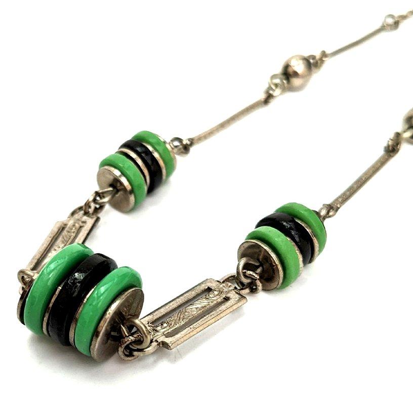 Collana in bachelite Art Déco di Jacob Bengel, 1930 ca. in vendita 4