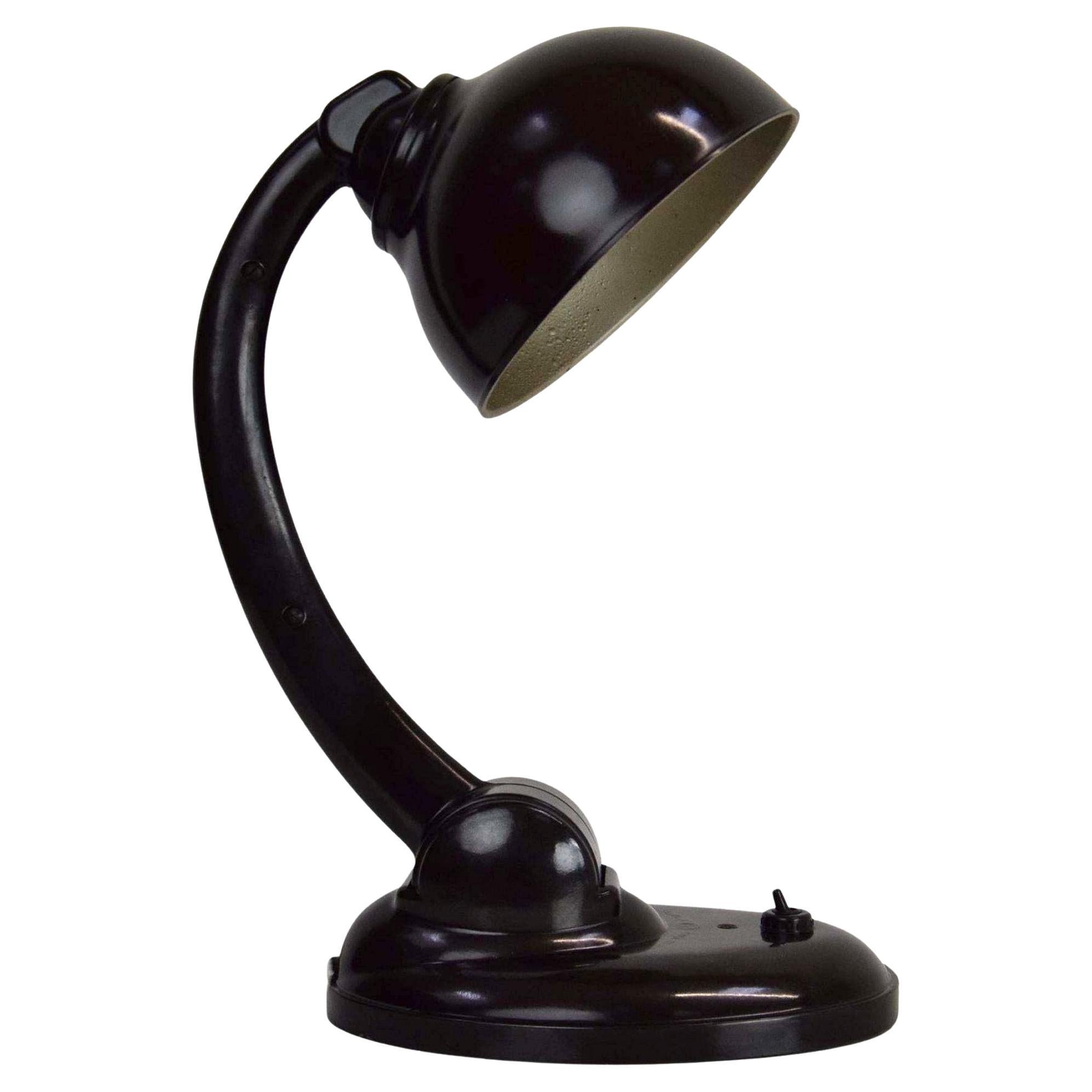 Lámpara de escritorio Art Decó de baquelita Streamline de E. Cole, c1930