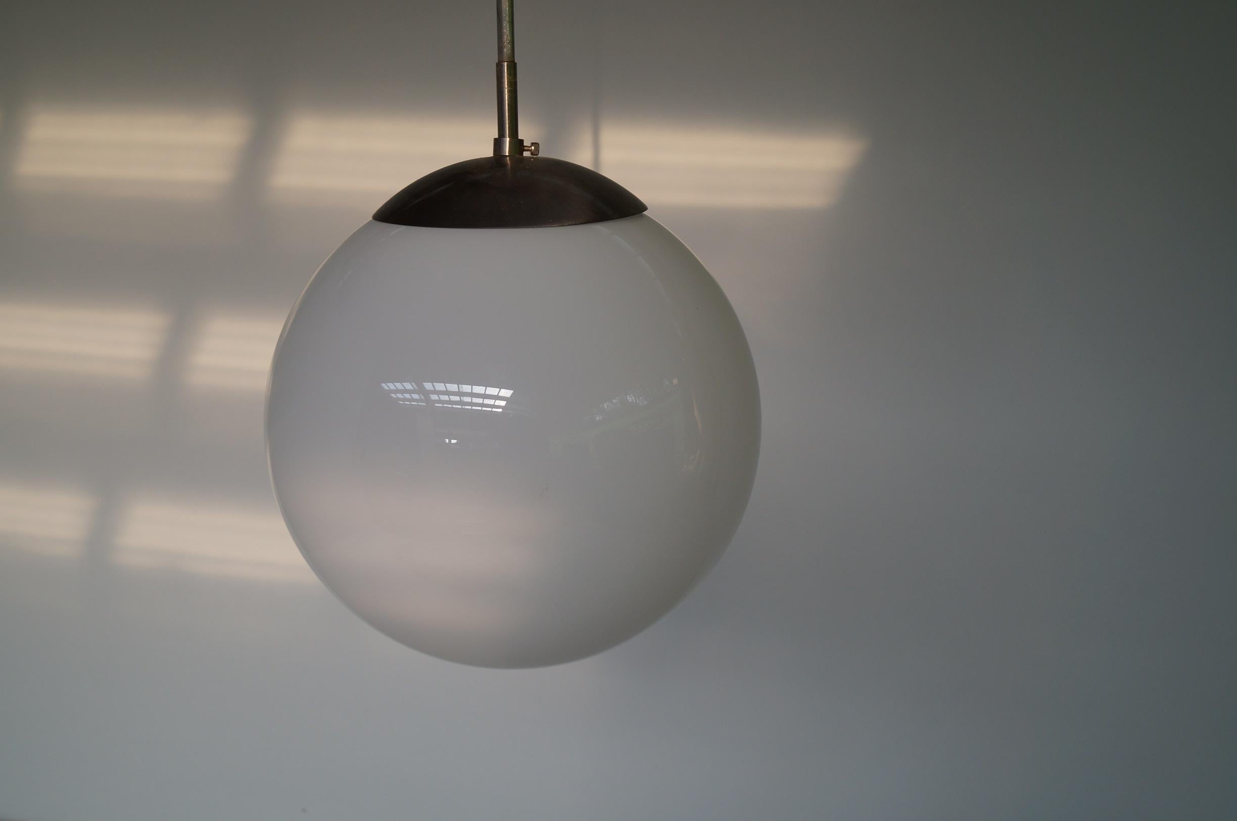 Lampe boule Art Déco . Bon état - En vente à Kraków, Małopolska