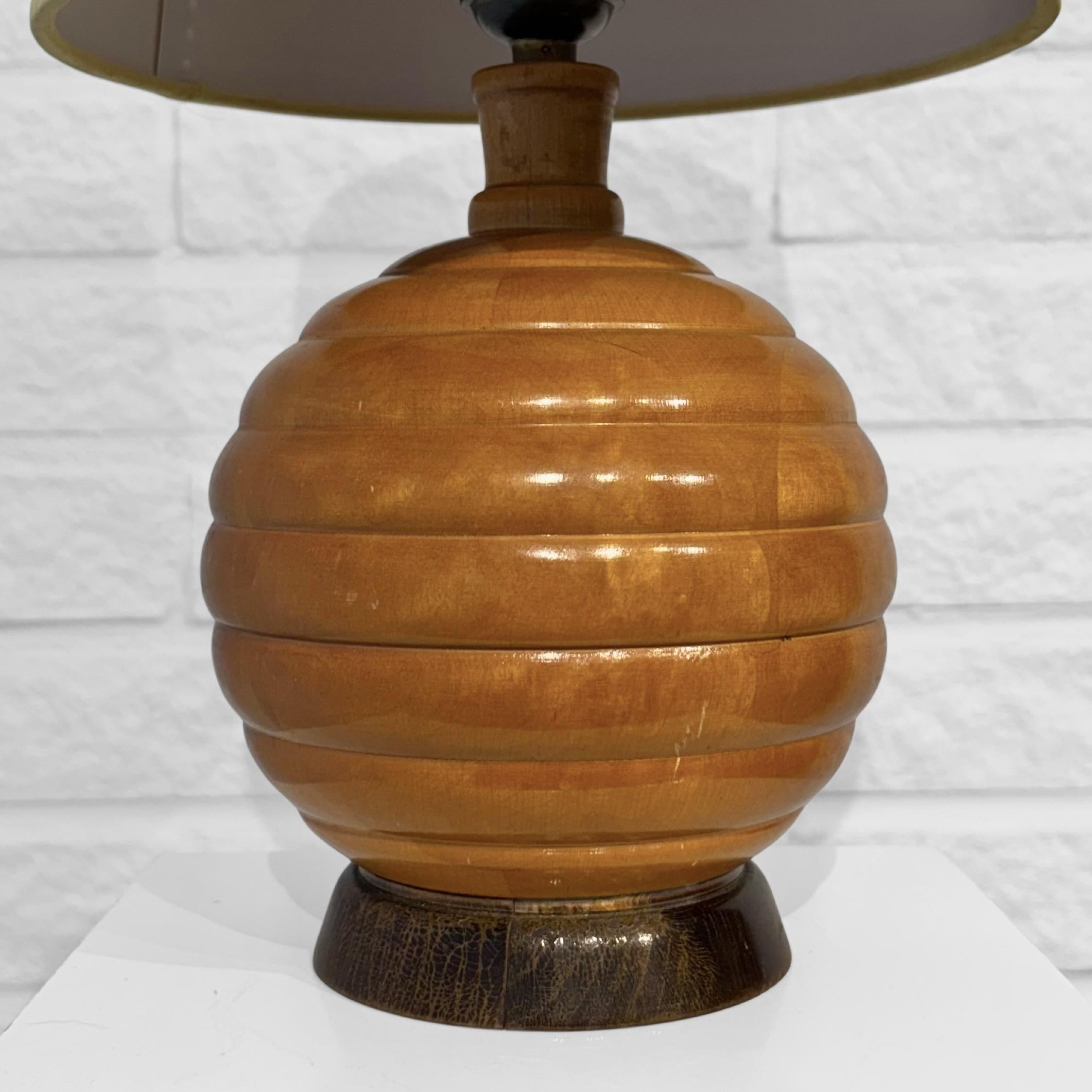 Lampe de table Art déco en forme de boule, bois de boule tourné, Suède, années 1930 en vente 1