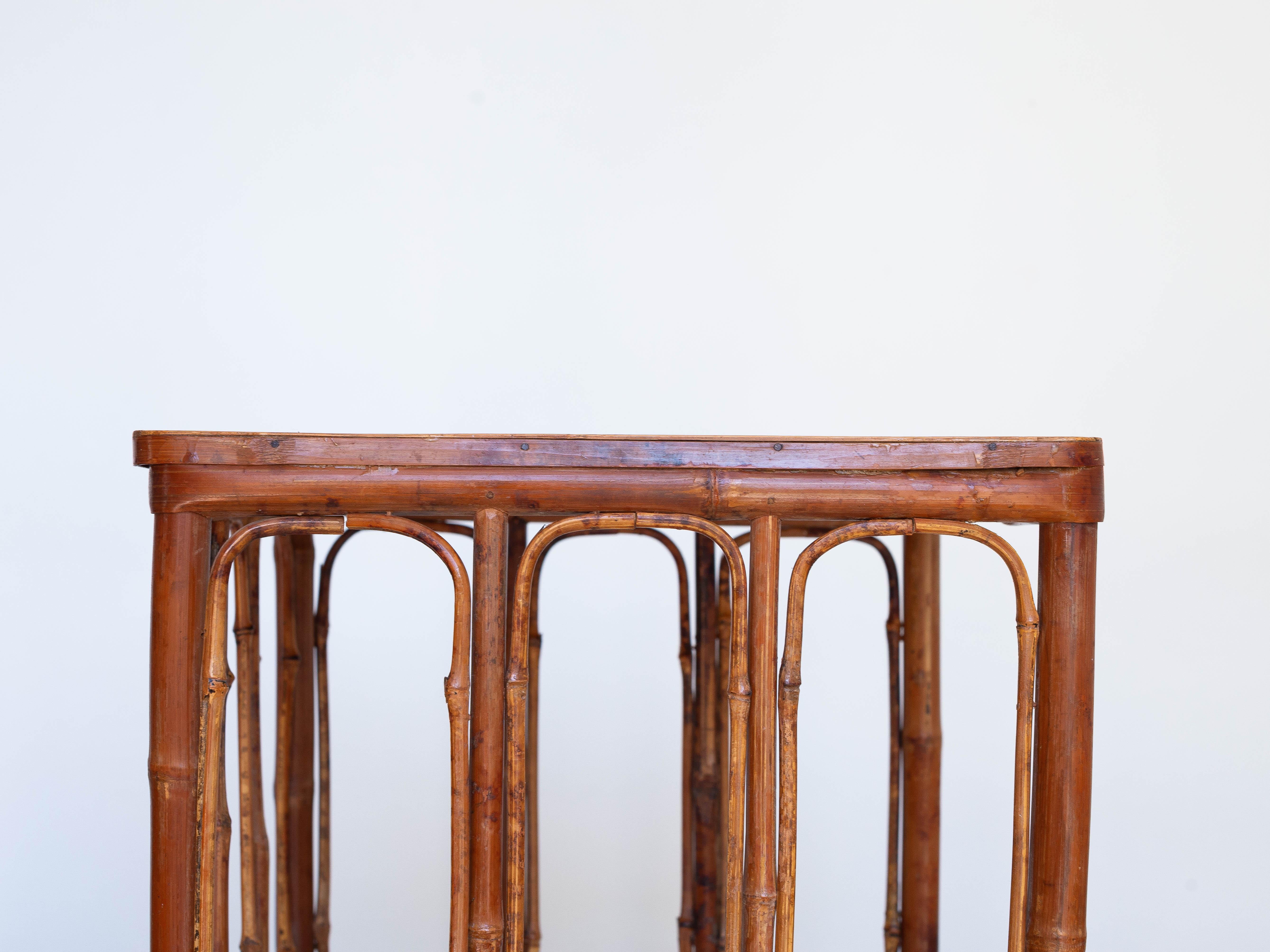 Table d'appoint en bambou Art Déco - Plateau incrusté de marqueterie - Circa 1930 en vente 4