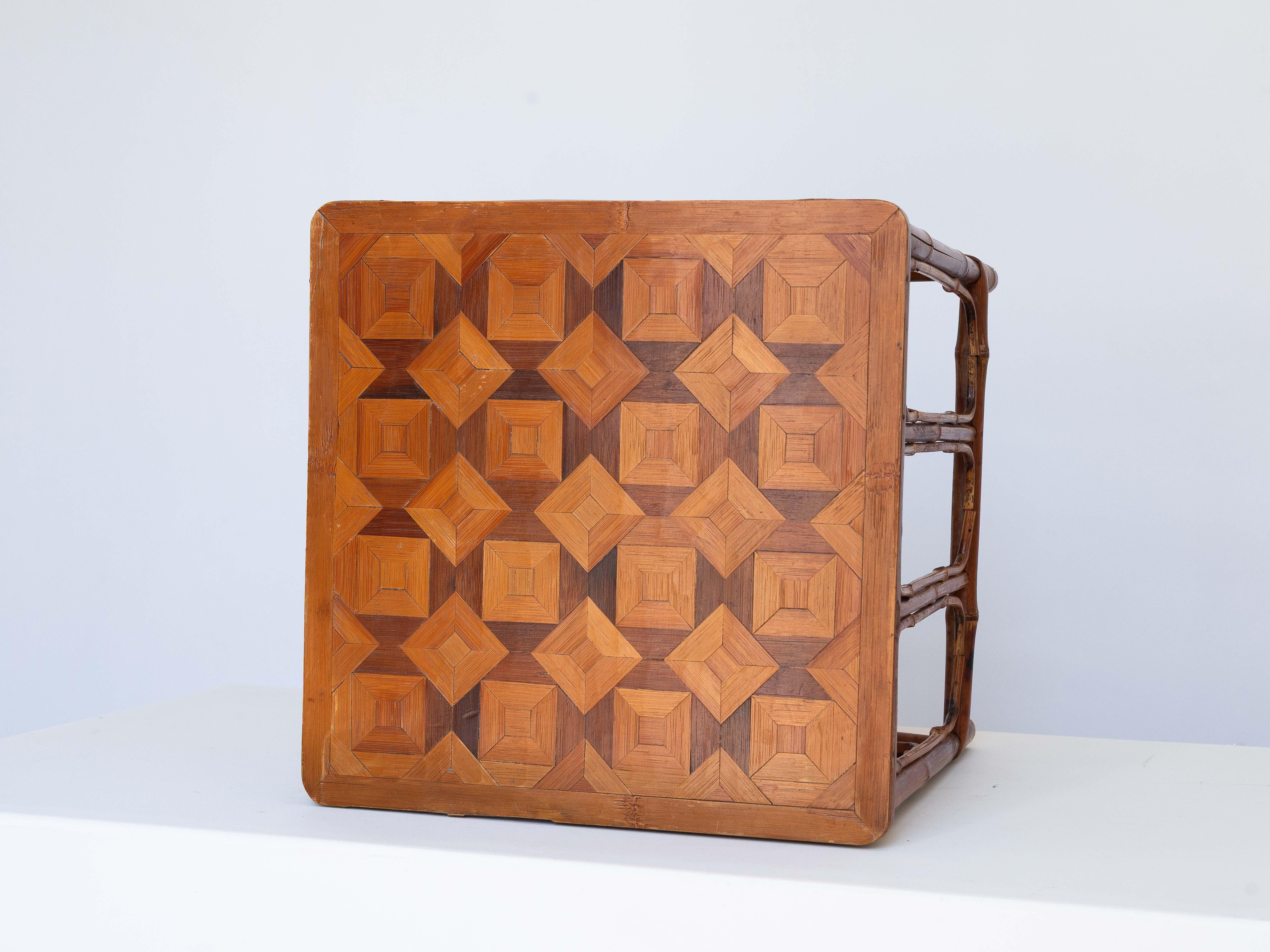 Table d'appoint en bambou Art Déco - Plateau incrusté de marqueterie - Circa 1930 en vente 1