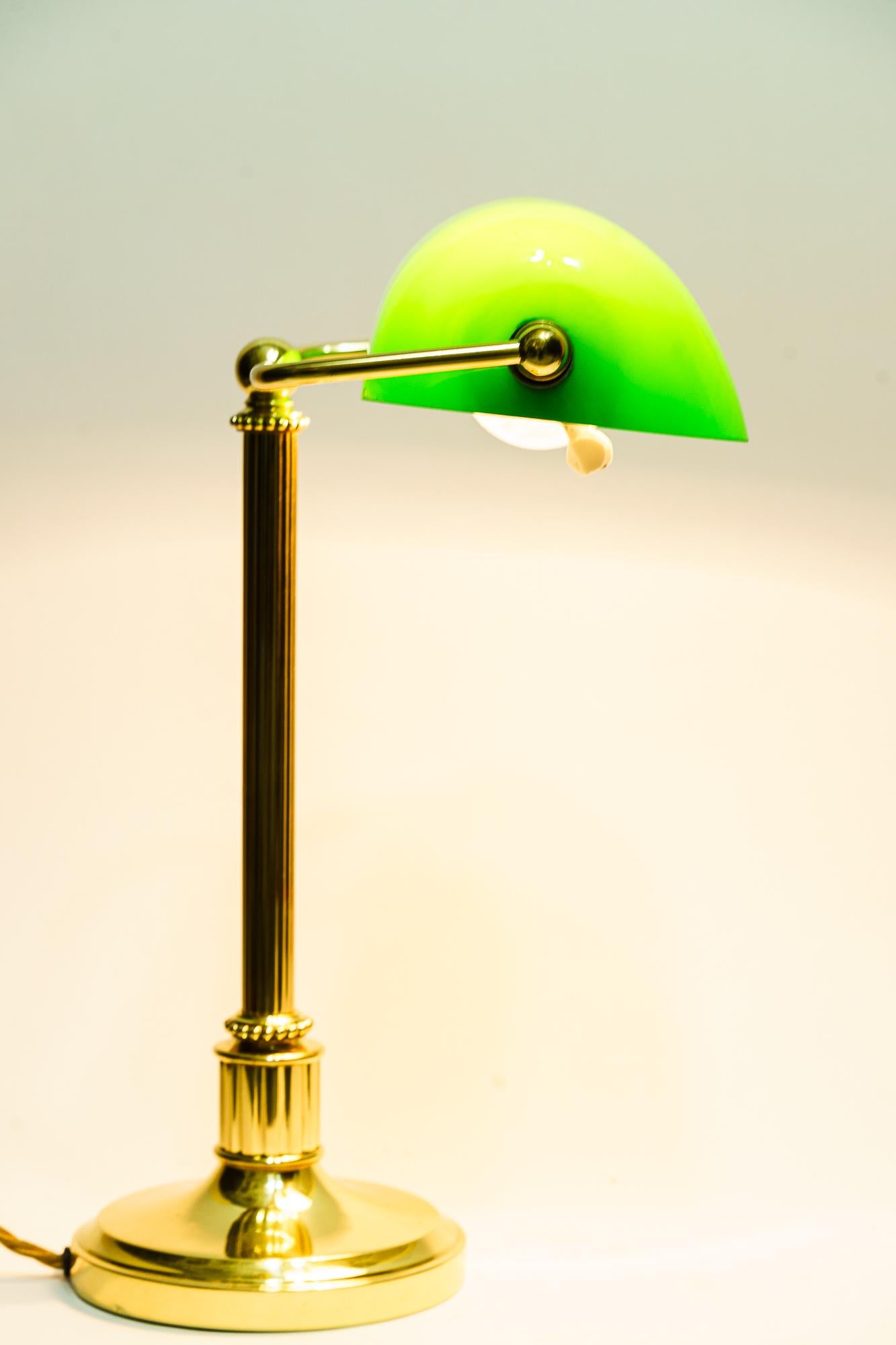 Art Deco Banker Lamp with Green Glass Shade, Vienna, Around 1920s For Sale 1