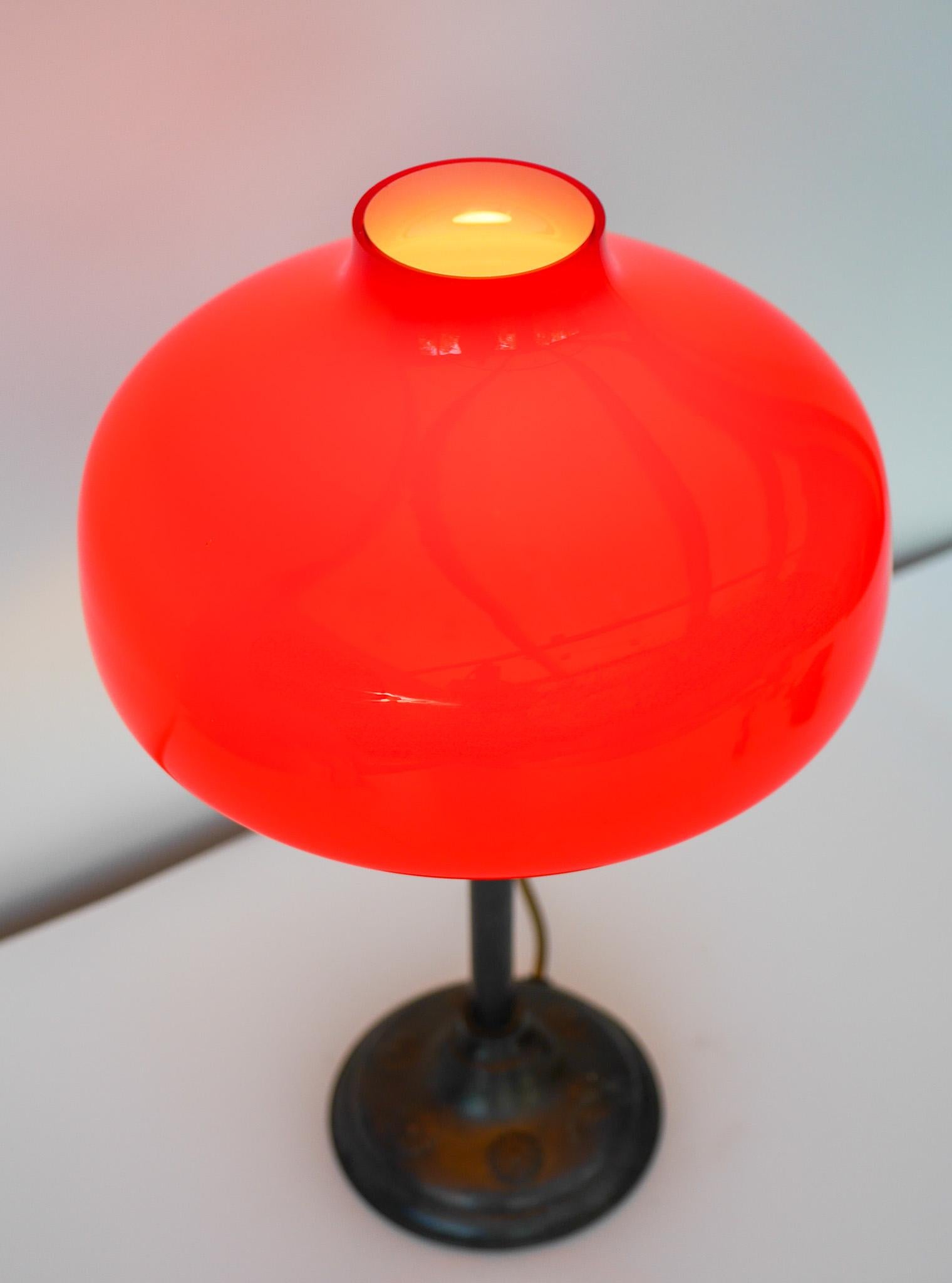 Art Deco Banker's Desk Lamp style with red mushroom glass dome, Sweden 3
