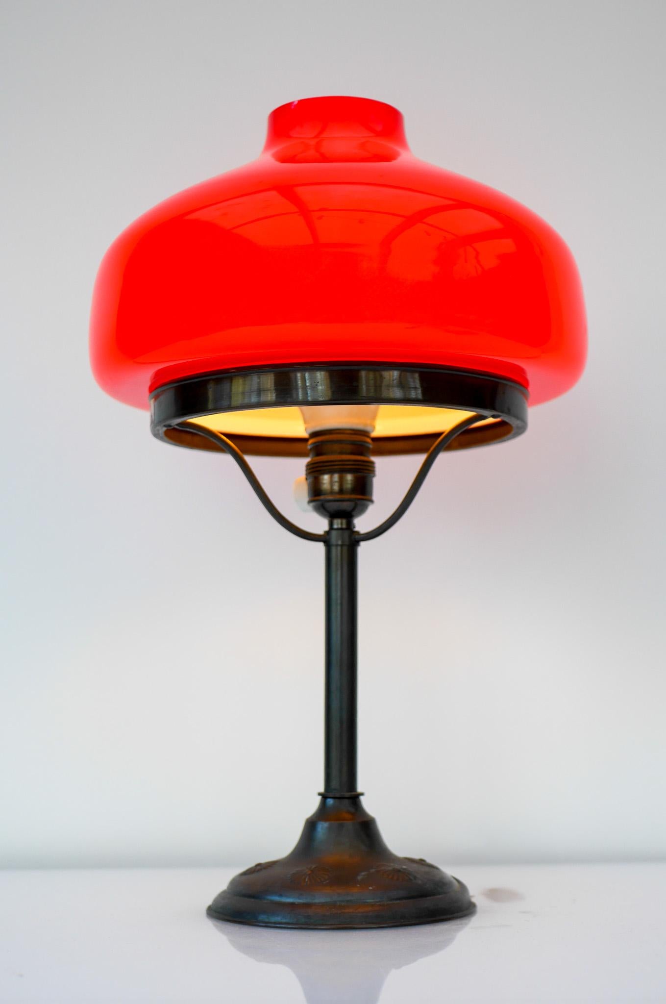 Swedish Art Deco Banker's Desk Lamp style with red mushroom glass dome, Sweden