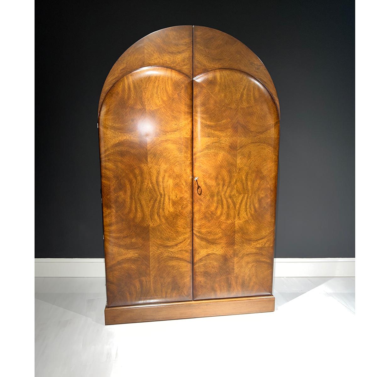 Art Deco Bar Cabinet In New Condition For Sale In Westwood, NJ
