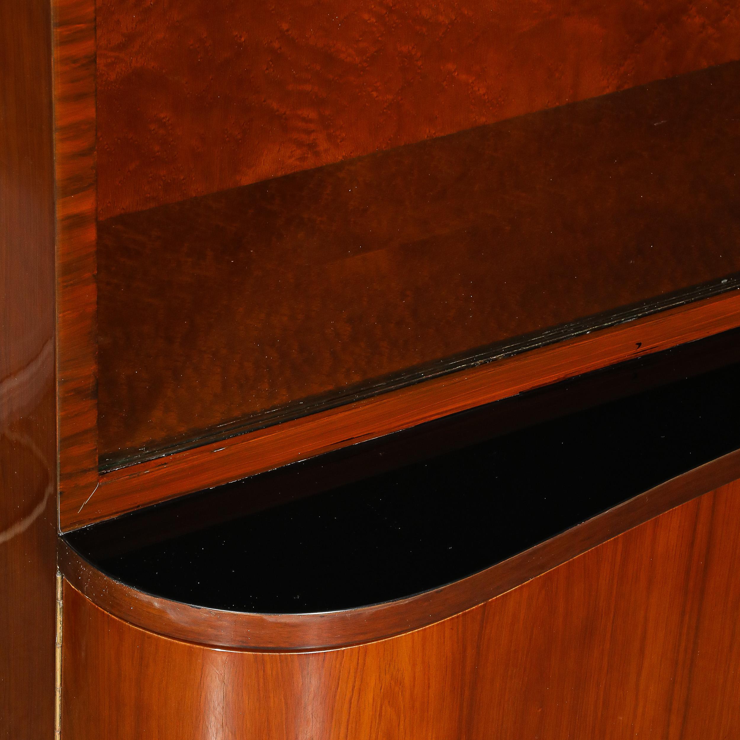 Art Deco Barschrank aus Nussbaum und Ulme mit schwarzen Lackakzenten (Italienisch) im Angebot