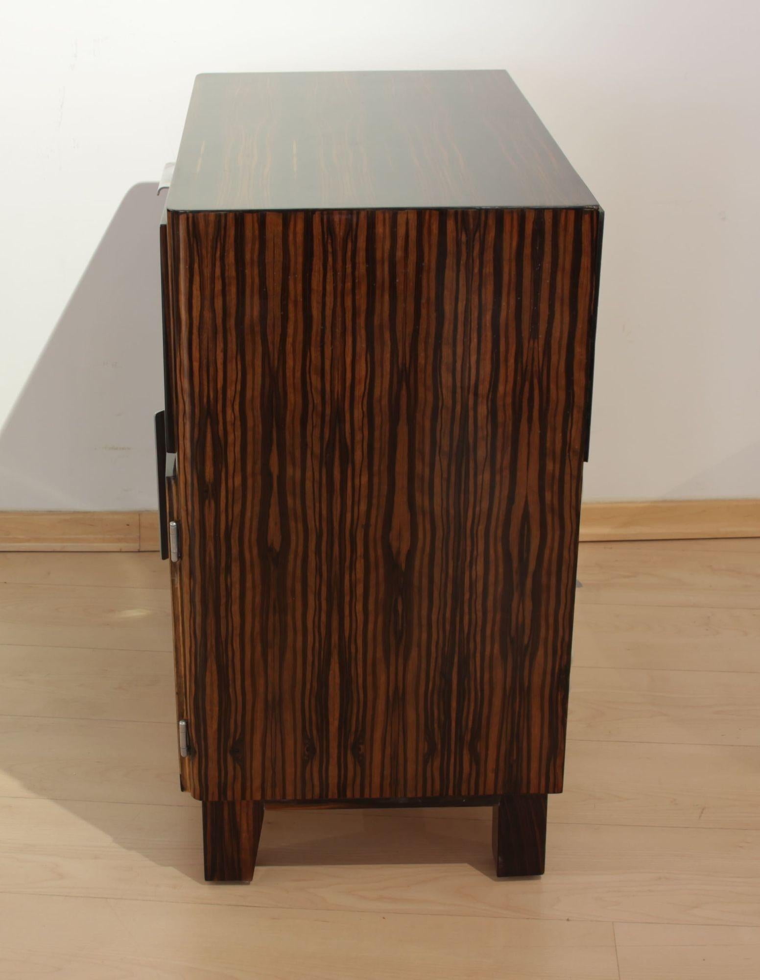 Meuble de bar Art déco, placage de Macassar, France, vers 1930 en vente 11