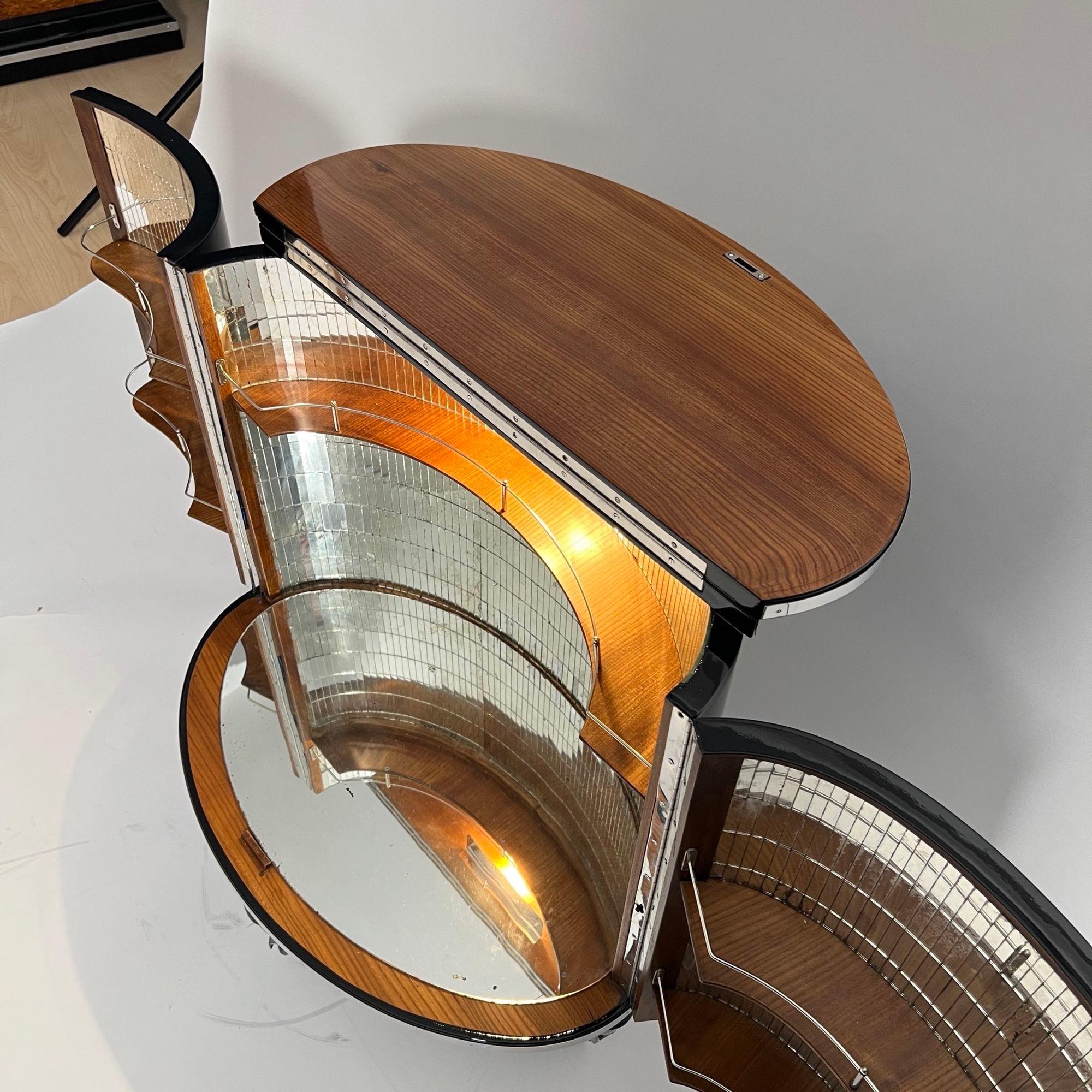 Art Deco Bar Cart, Black Lacquer, Mirrored, Lighting, France circa 1930 7