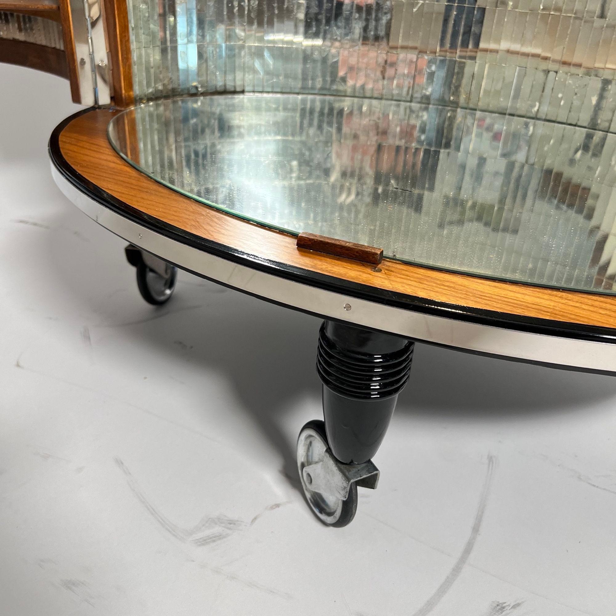 Art Deco Bar Cart, Black Lacquer, Mirrored, Lighting, France circa 1930 10