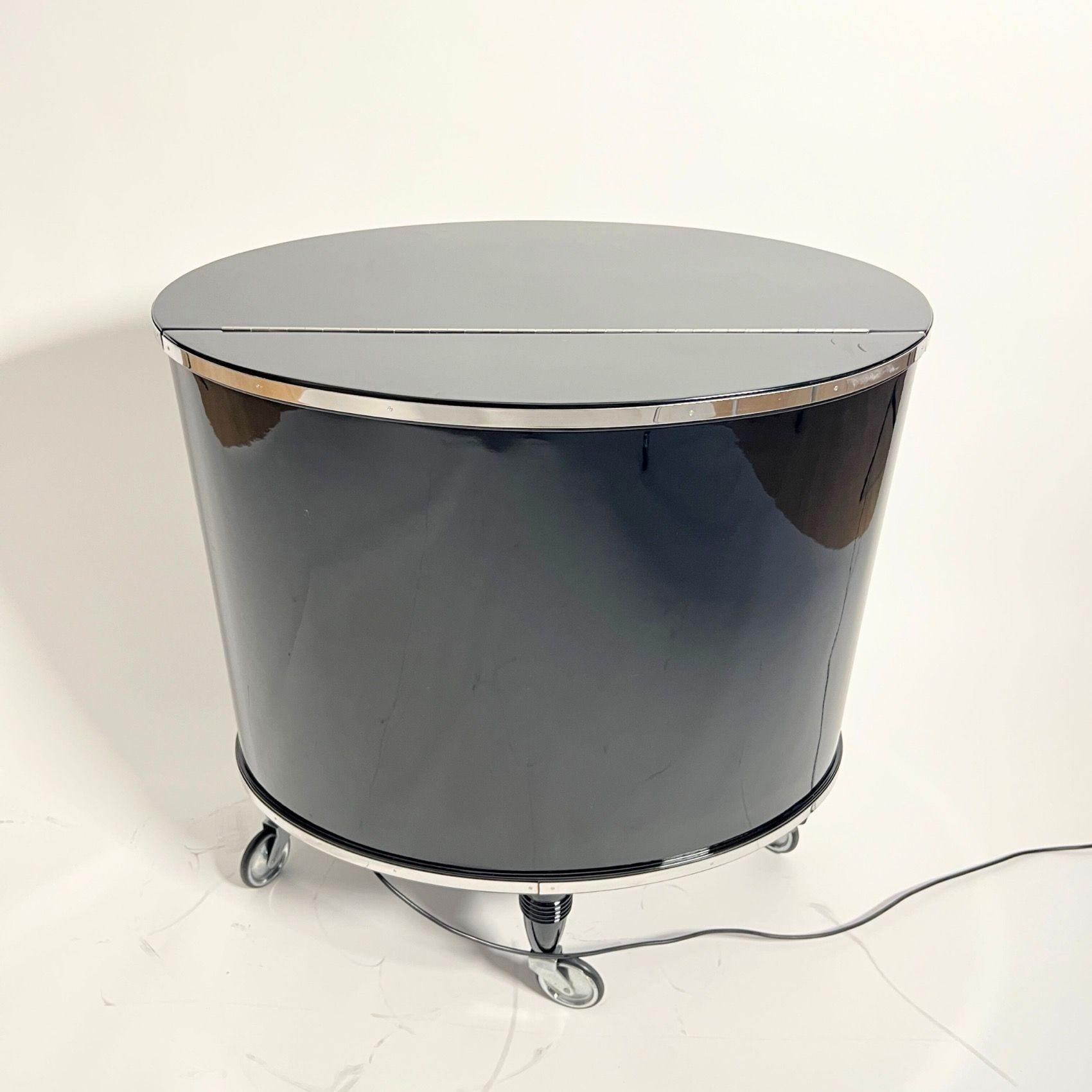 Art Deco Bar Cart, Black Lacquer, Mirrored, Lighting, France circa 1930 2