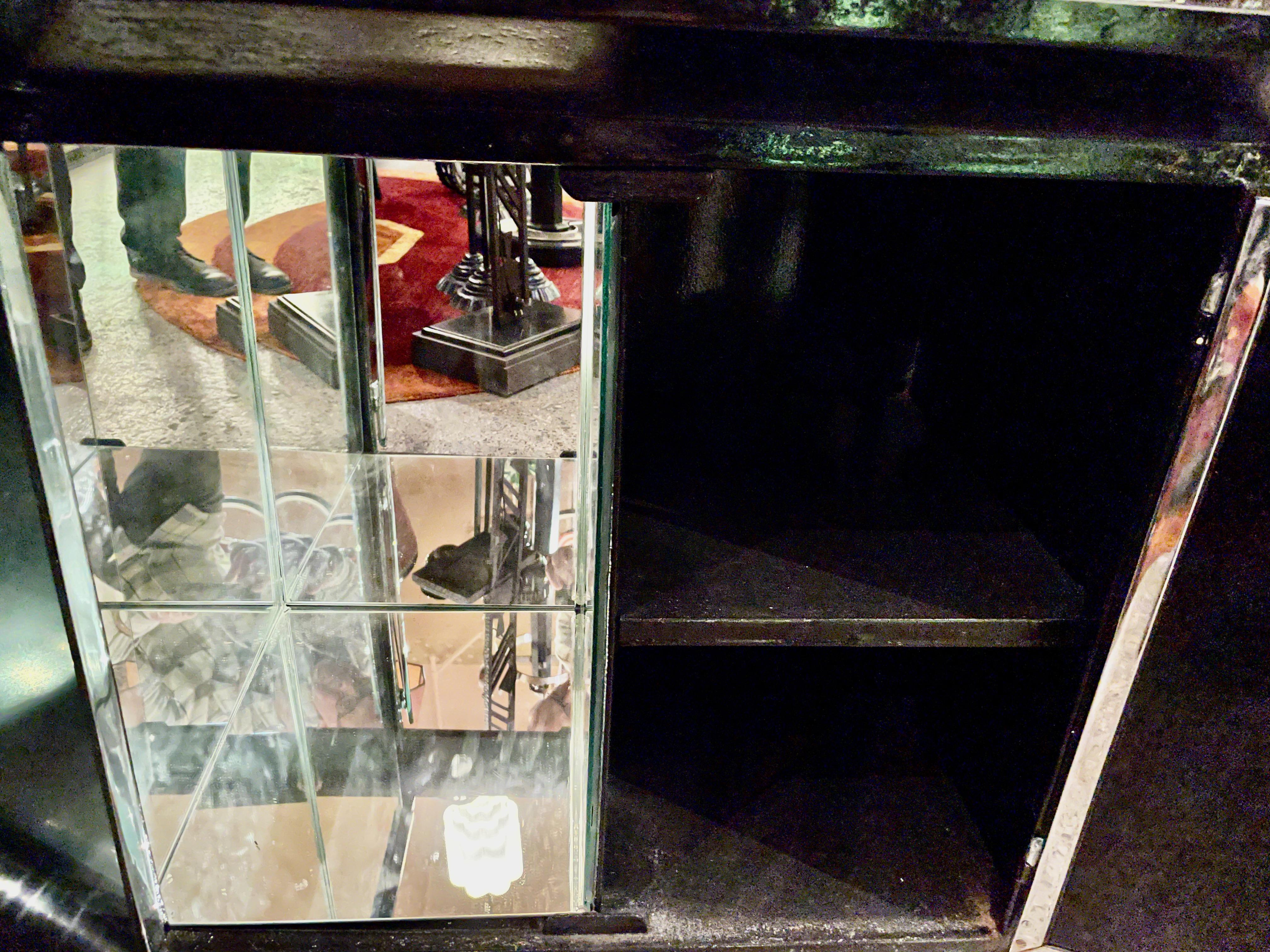 Art Deco Bar or Display Cabinet in Black Glass and Chrome 1