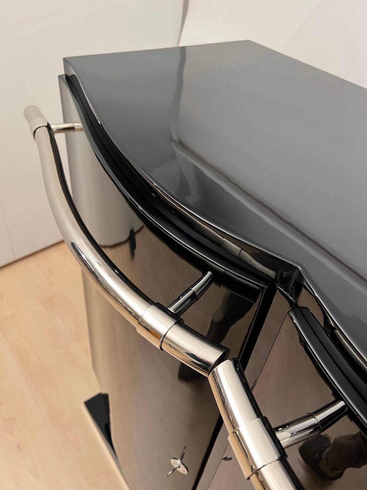 Buffet de bar Art Déco, laque noire et chrome, France circa 1930 en vente 4