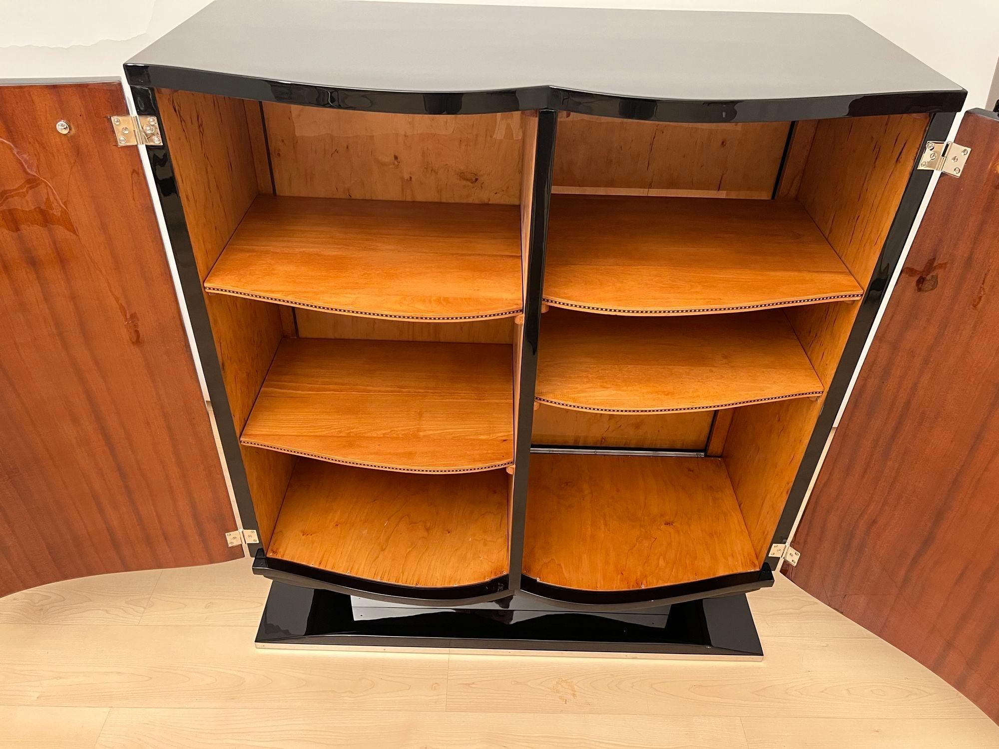 Buffet de bar Art Déco, laque noire et chrome, France circa 1930 en vente 10