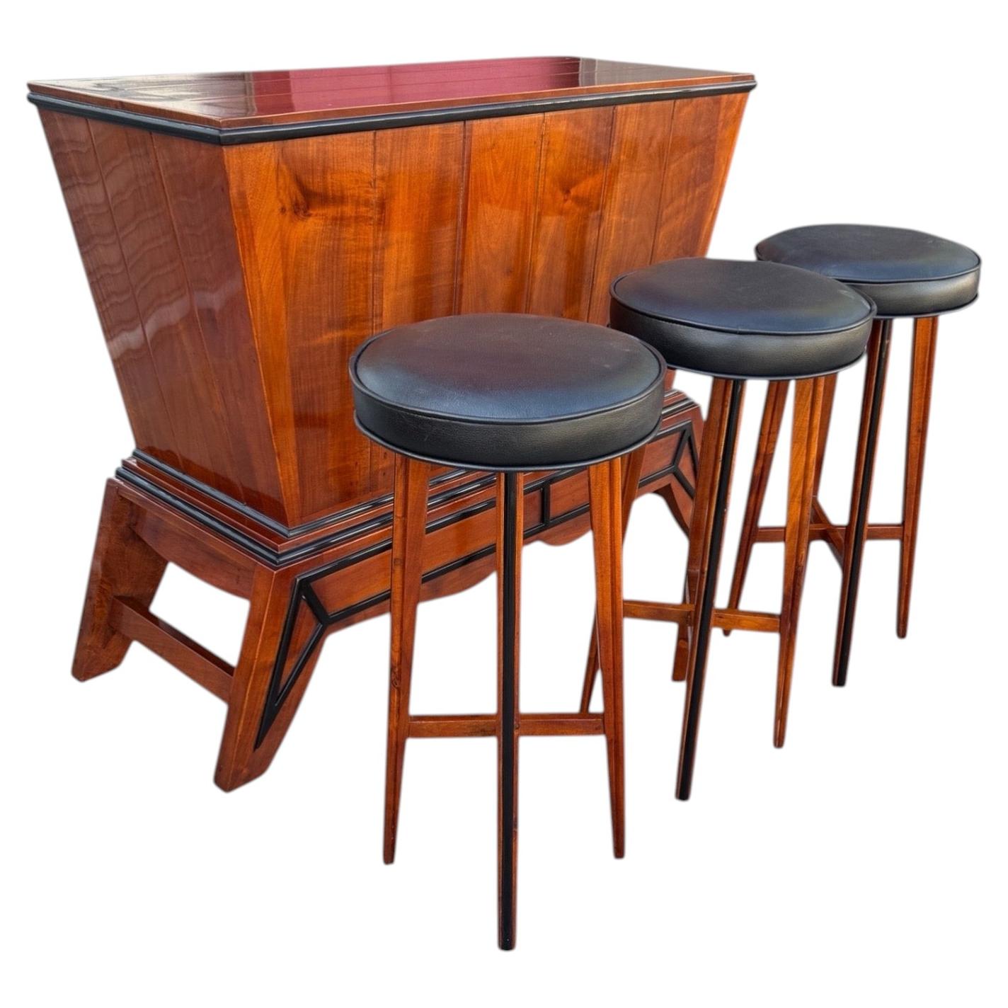 Art Deco Bar-Suite: Schwarzer Lack & Holz mit 3 Lederhockern, ca. 1940