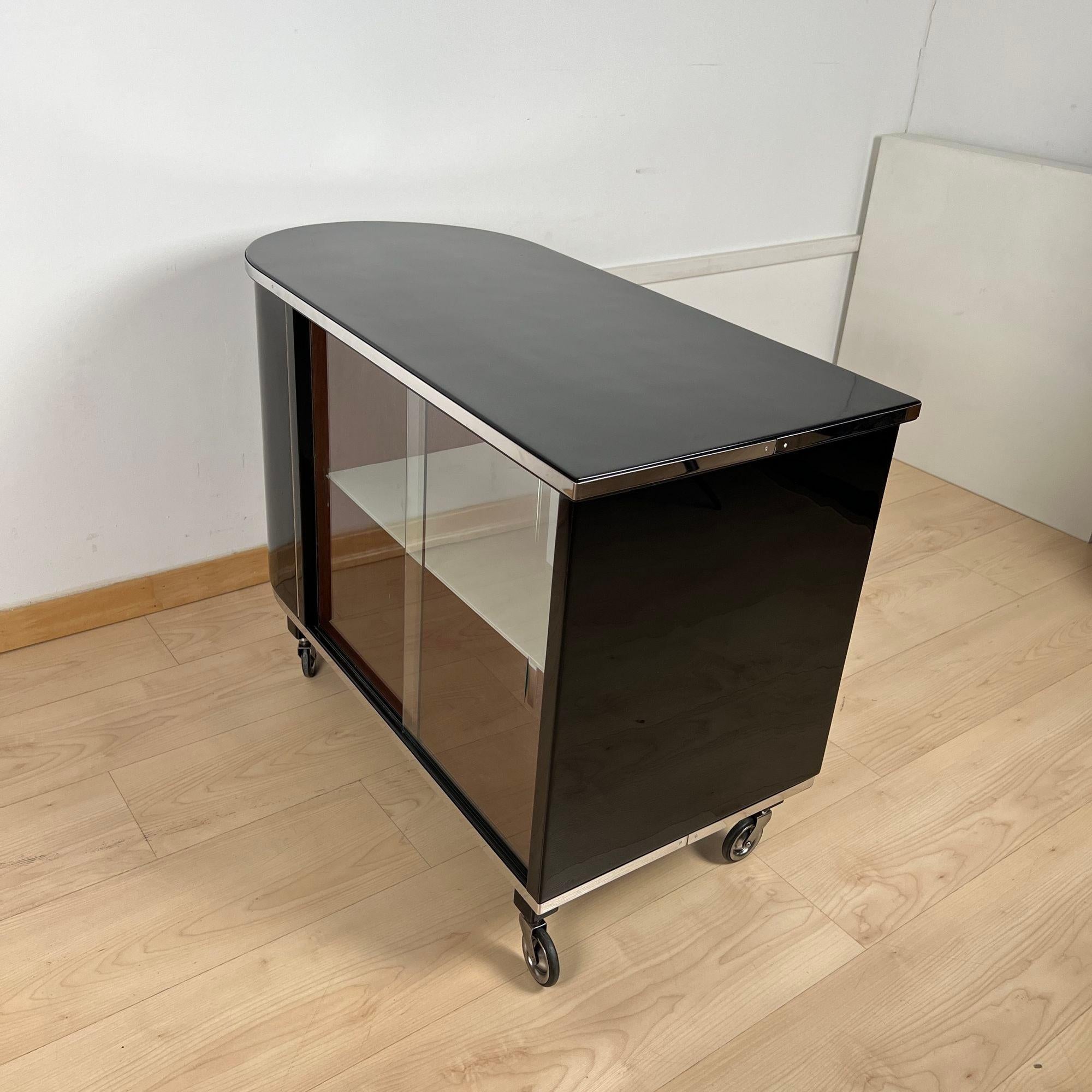 Art Deco Bar Trolley, Black Lacquer, Mahogany, Chrome, France circa 1930 6