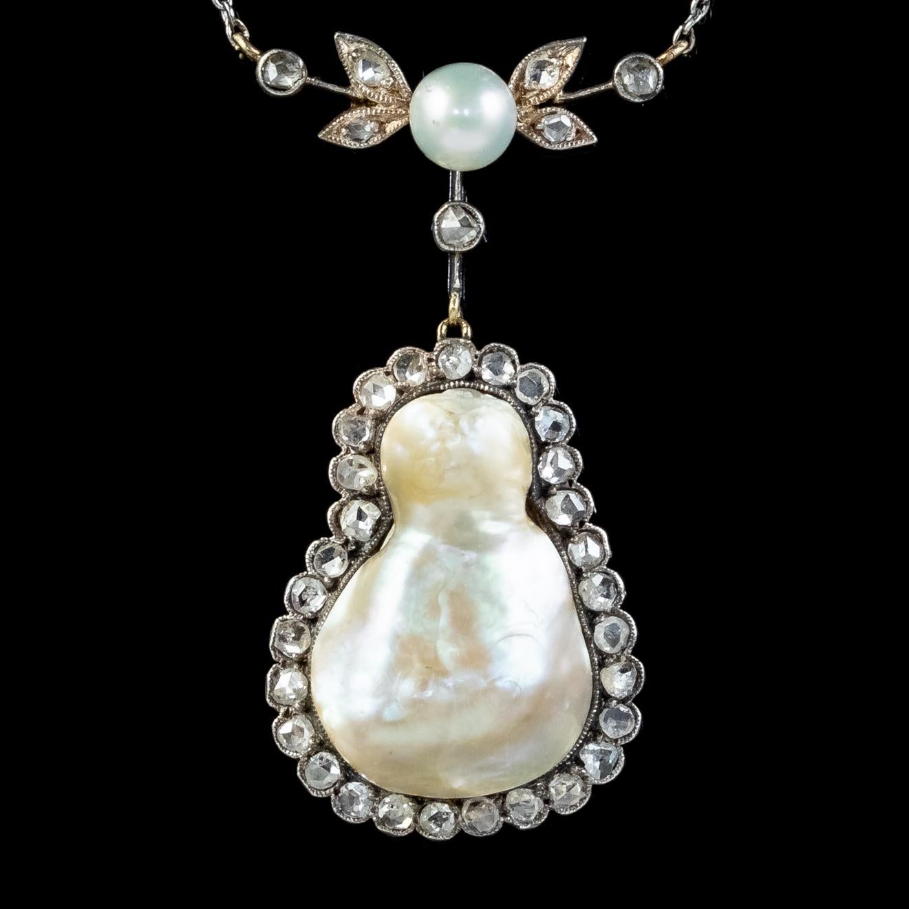Pear Cut Art Deco Baroque Pearl Diamond Lavaliere Necklace 18ct Gold, Circa 1920 For Sale
