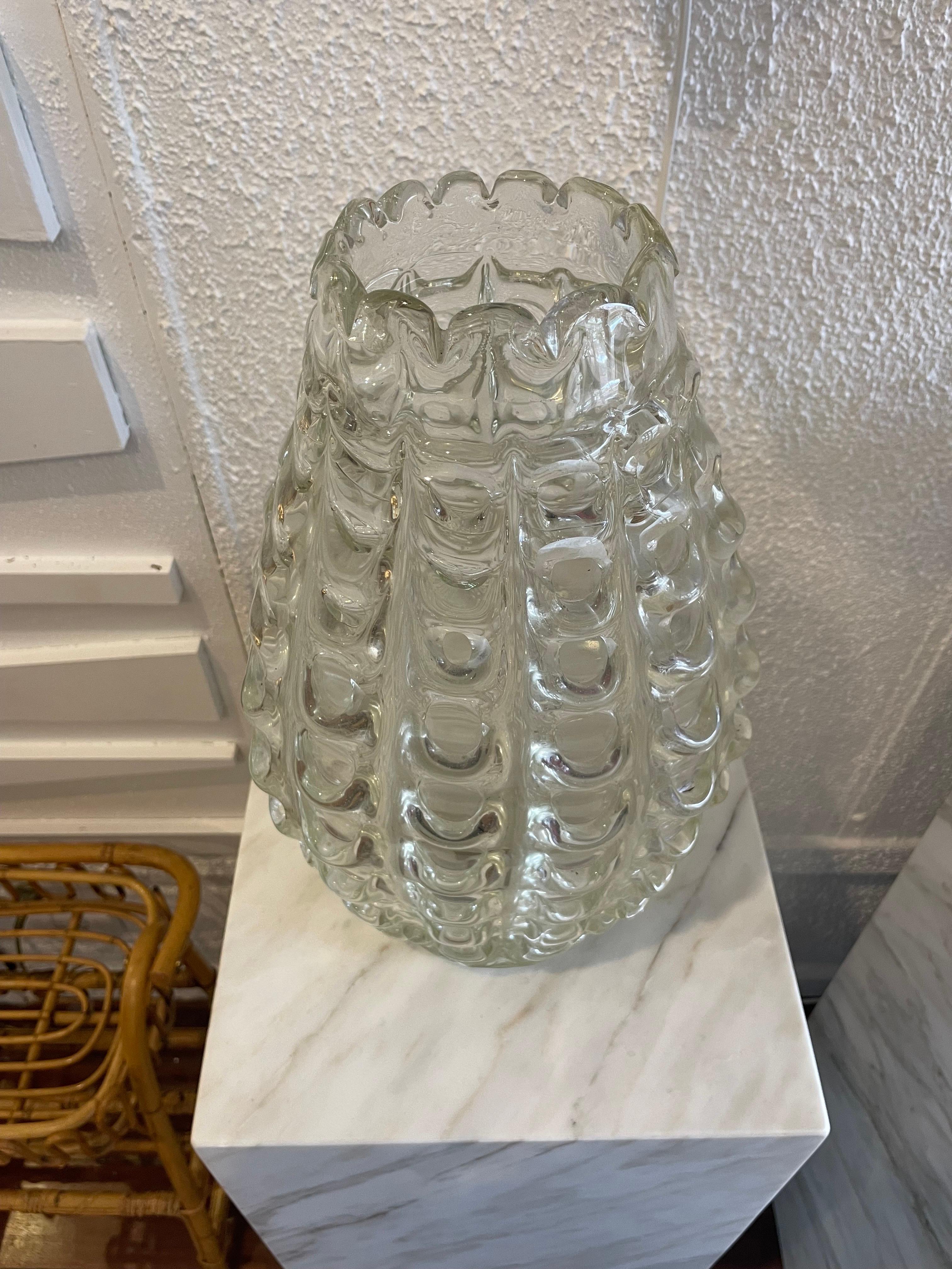 Hand-Crafted Art Deco Barovier Scalloped Vase  For Sale