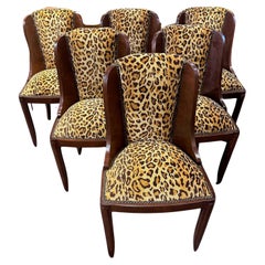 Art Deco Barrel Esszimmerstühle mit maßgefertigtem Leopardenstoff Französisch