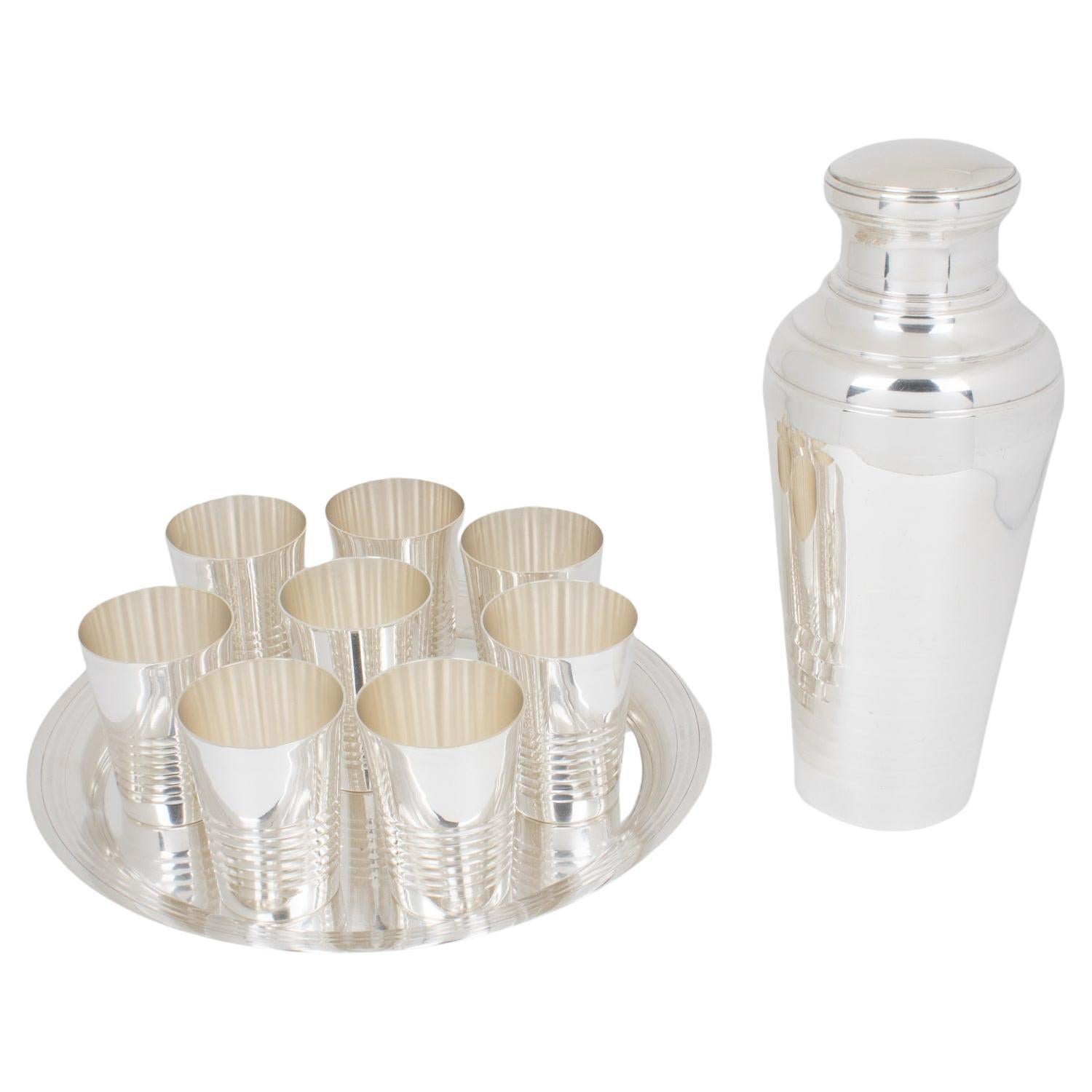 Art Deco Barware Silver Plate Cocktail Shaker, Eight Glasses and Tray Set, 1940s For Sale