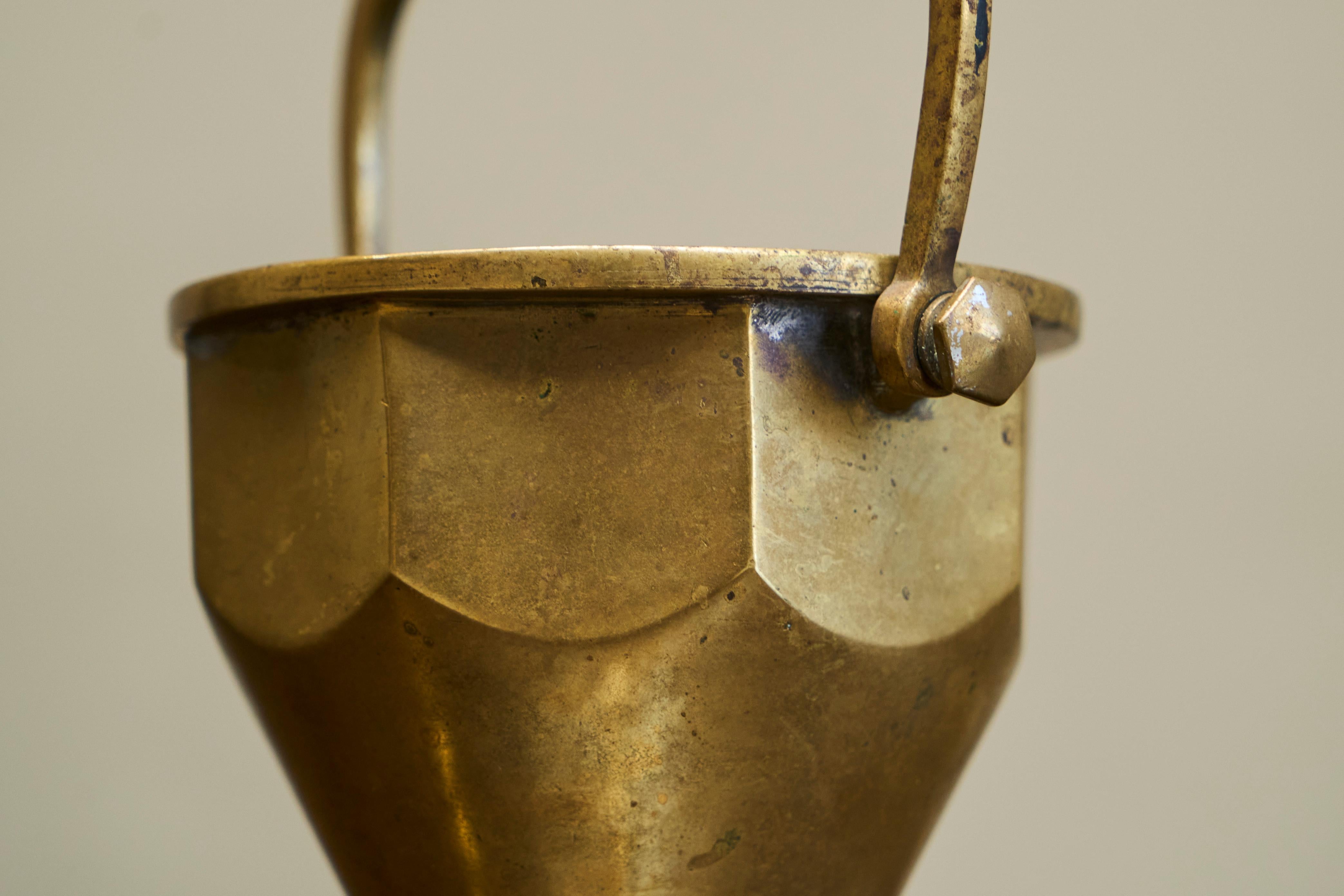Hand-Crafted Art Deco Basket with Handle in Patinated Solid Brass Early 20th Century For Sale