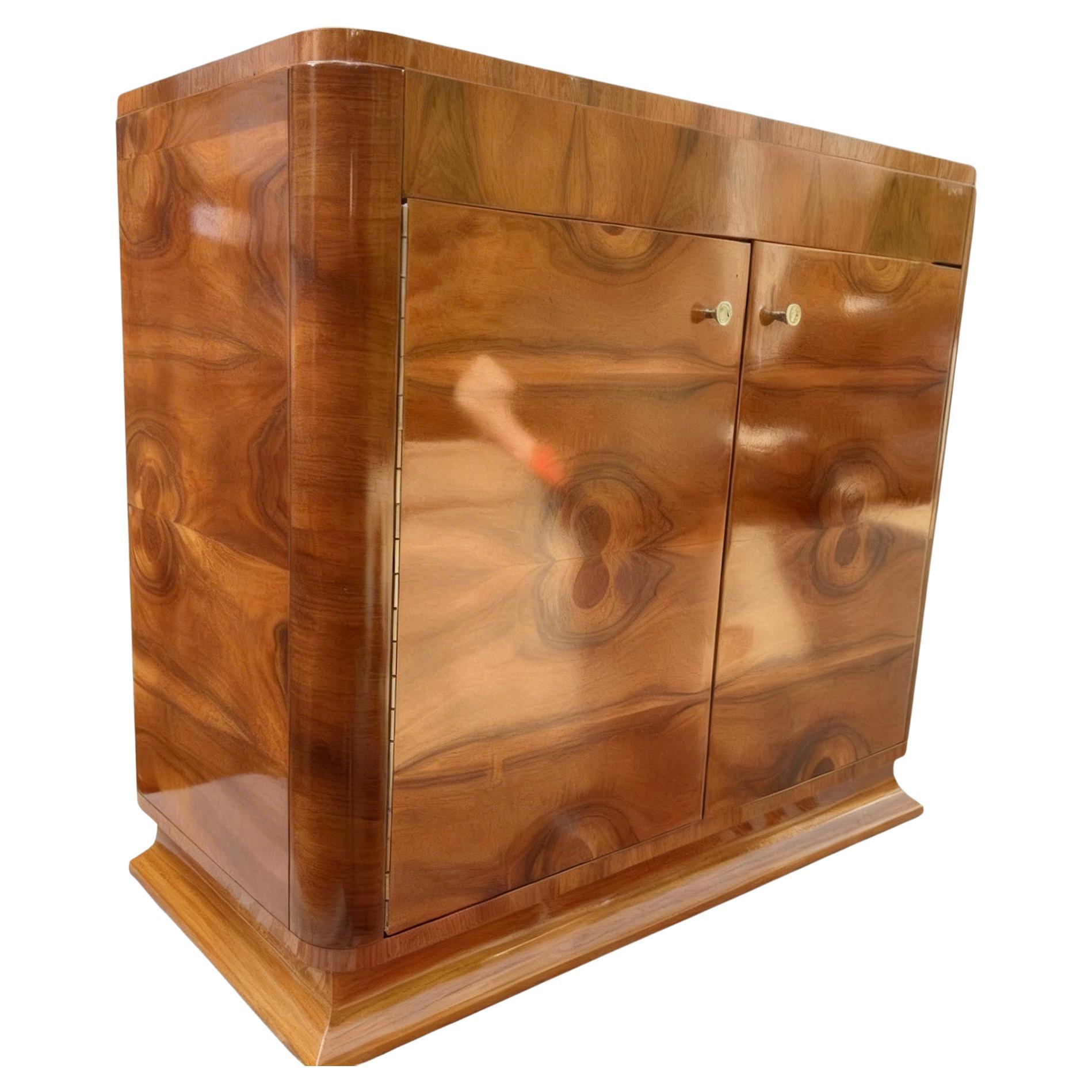 Art Deco Bathroom chest of drawers