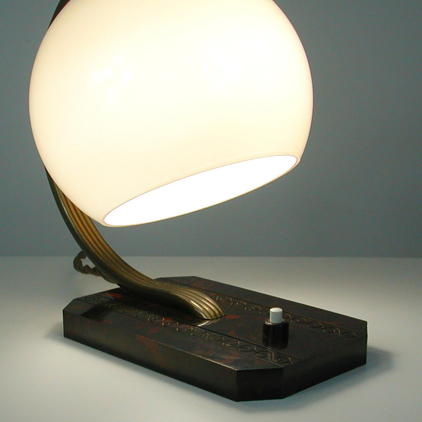 Art Deco Bauhaus Bakelite and Opaline Table Lamp, 1930s 4