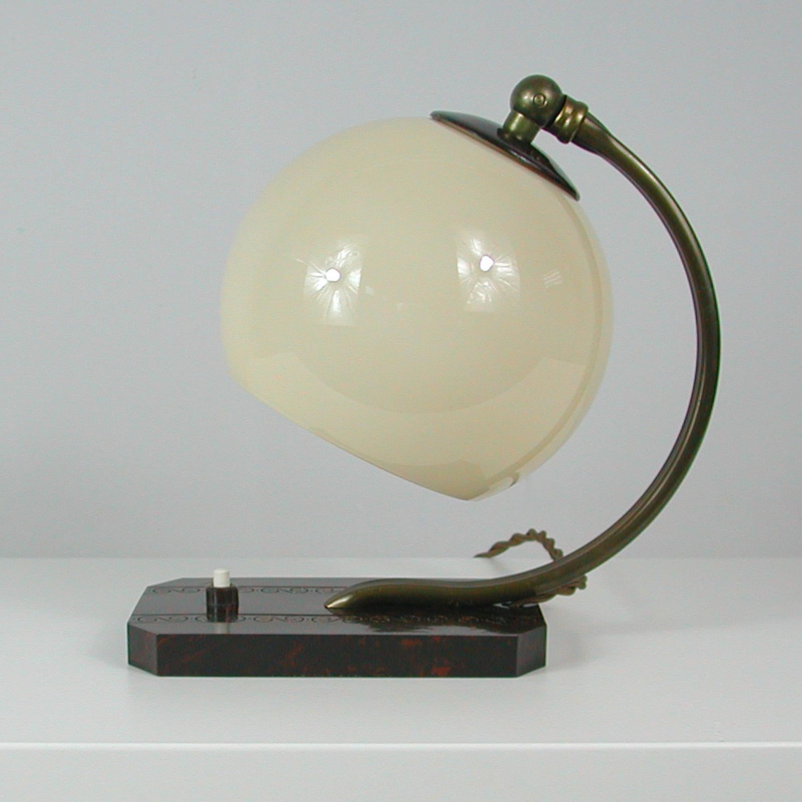 Art Deco Bauhaus Bakelite and Opaline Table Lamp, 1930s 3