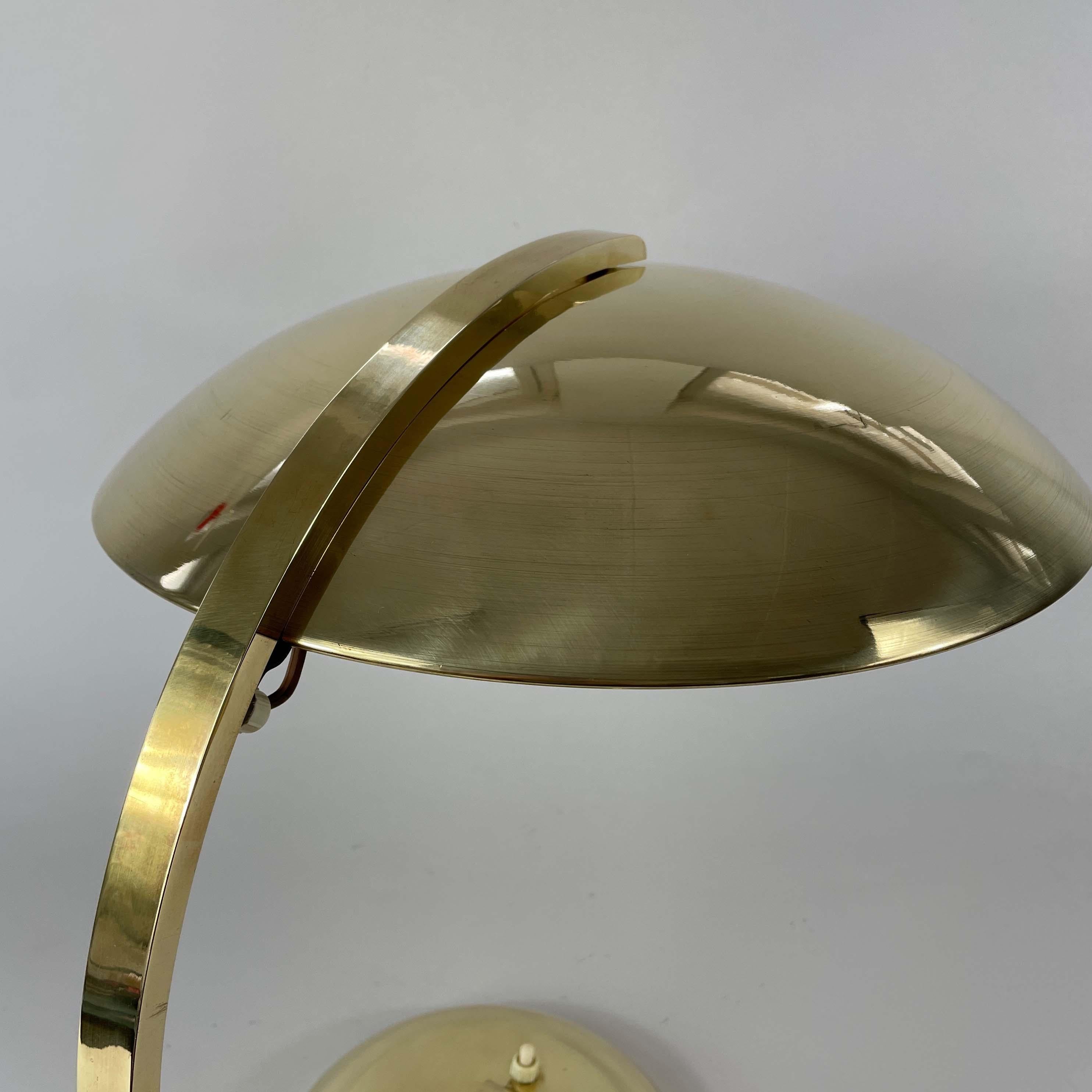 Lampada da tavolo in ottone Bauhaus GLEIBO di Hillebrand, Germania anni '30 in vendita 4