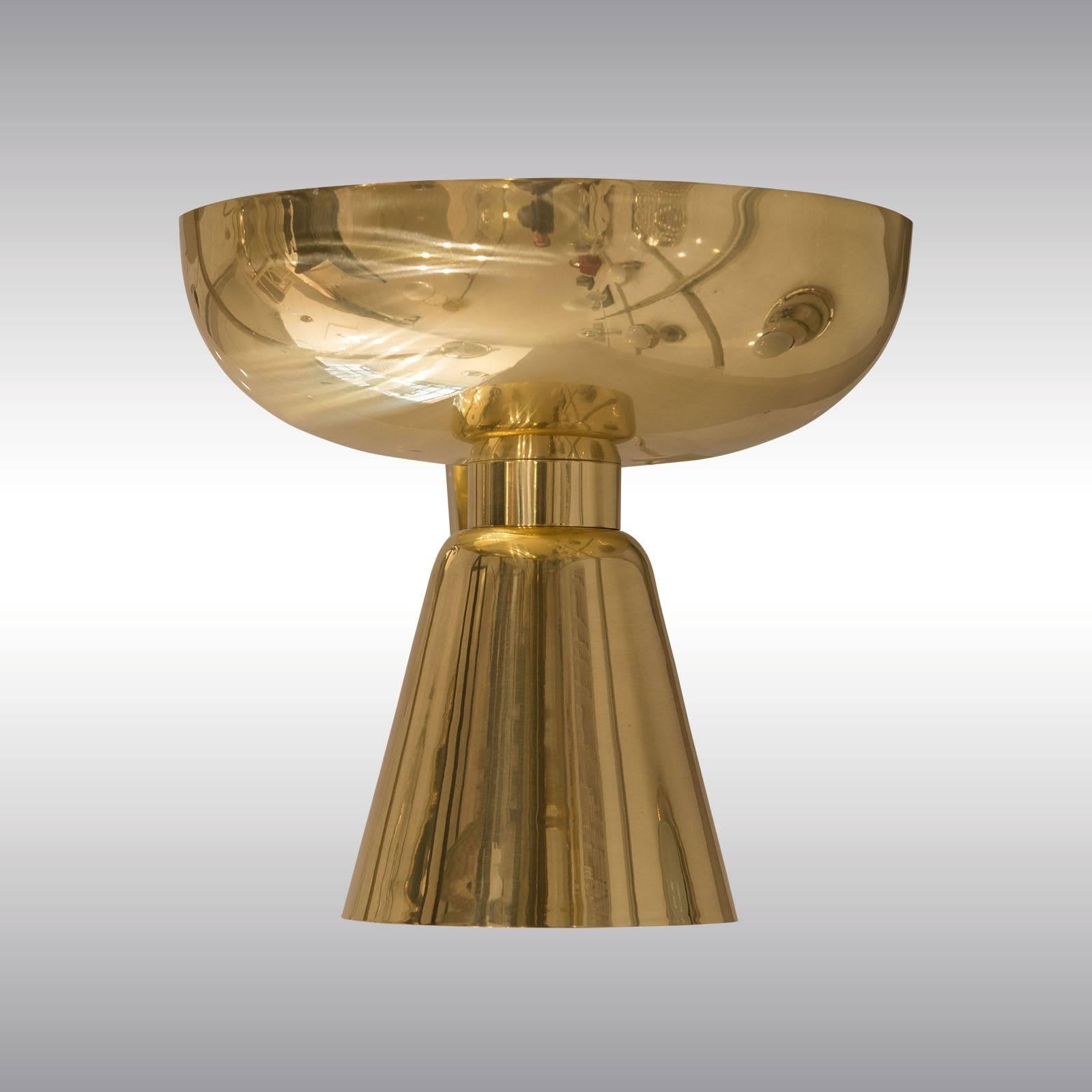 Art Decó Bauhaus Lámpara de pared de latón de Woka Lamps Viena, Edición Austríaco en venta