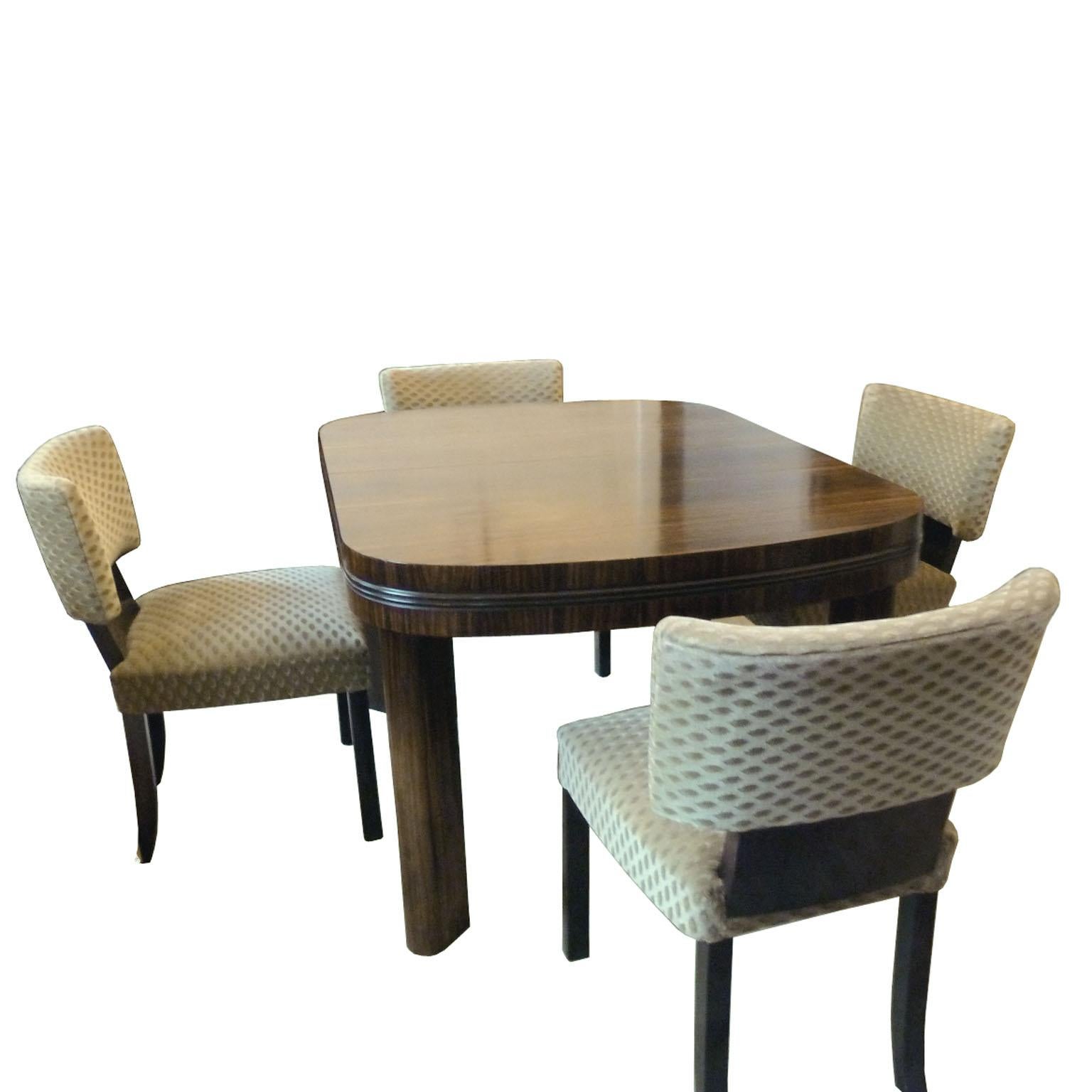 Set of four Art Deco dining room chairs. Bruno Paul design, Germany, circa 1930
Extraordinary and comfortable dining room chairs, Makassar veneer body with thick green velour upholstery.
Condition: Good original condition with normal wear of time,