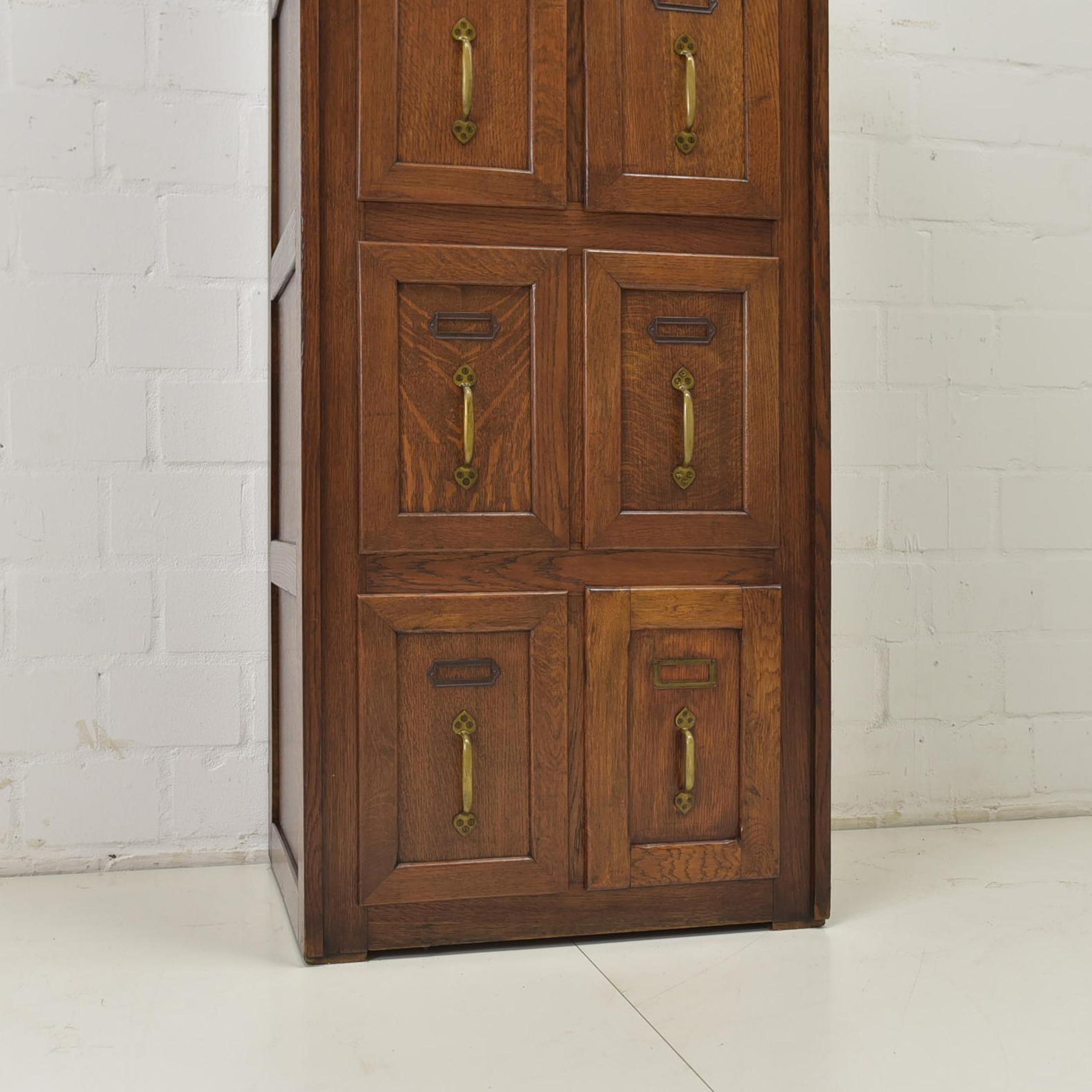 Art Deco Bauhaus Drawer Cabinet / File Cabinet Narrow in Oak, 1925 5