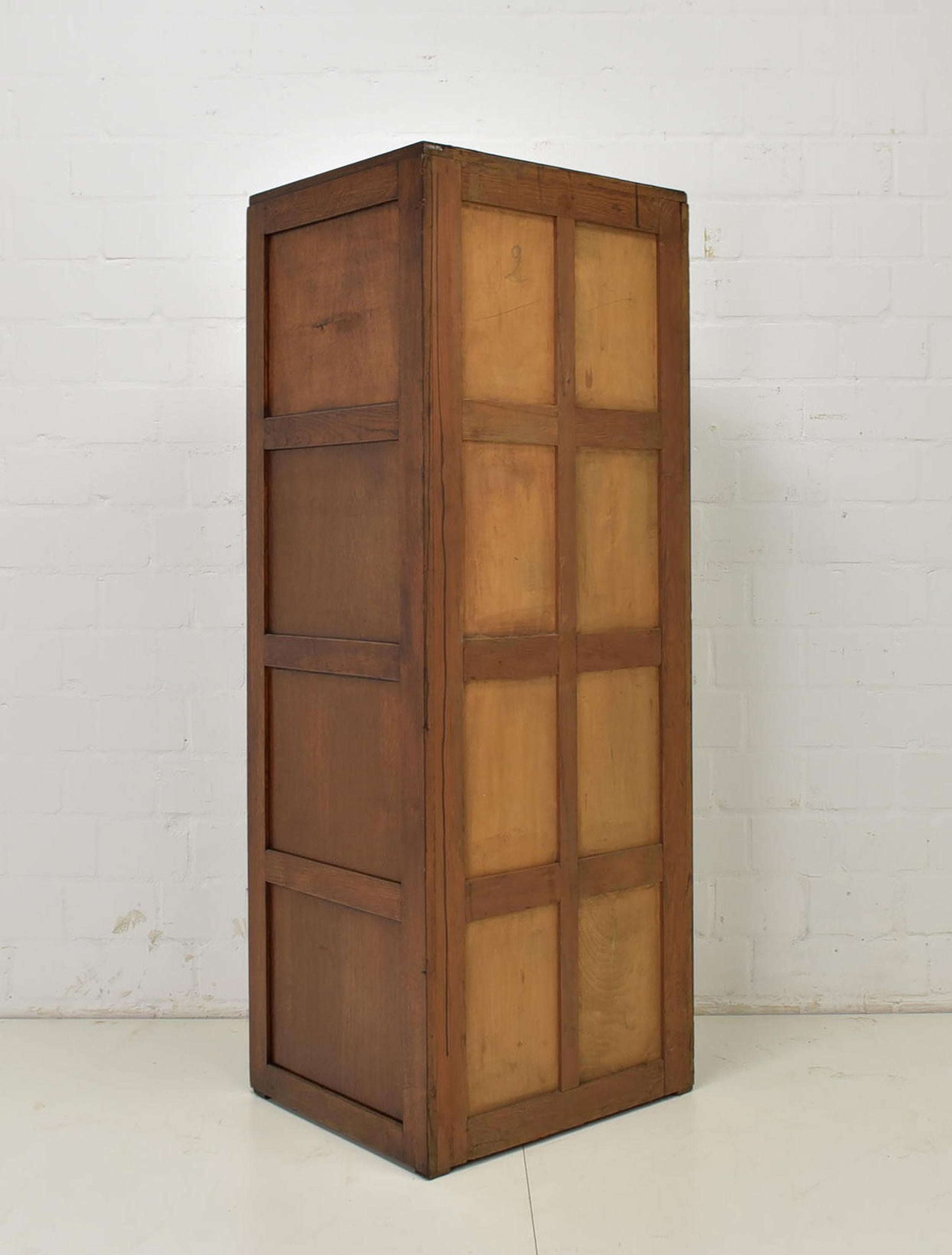 Art Deco Bauhaus Drawer Cabinet / File Cabinet Narrow in Oak, 1925 7