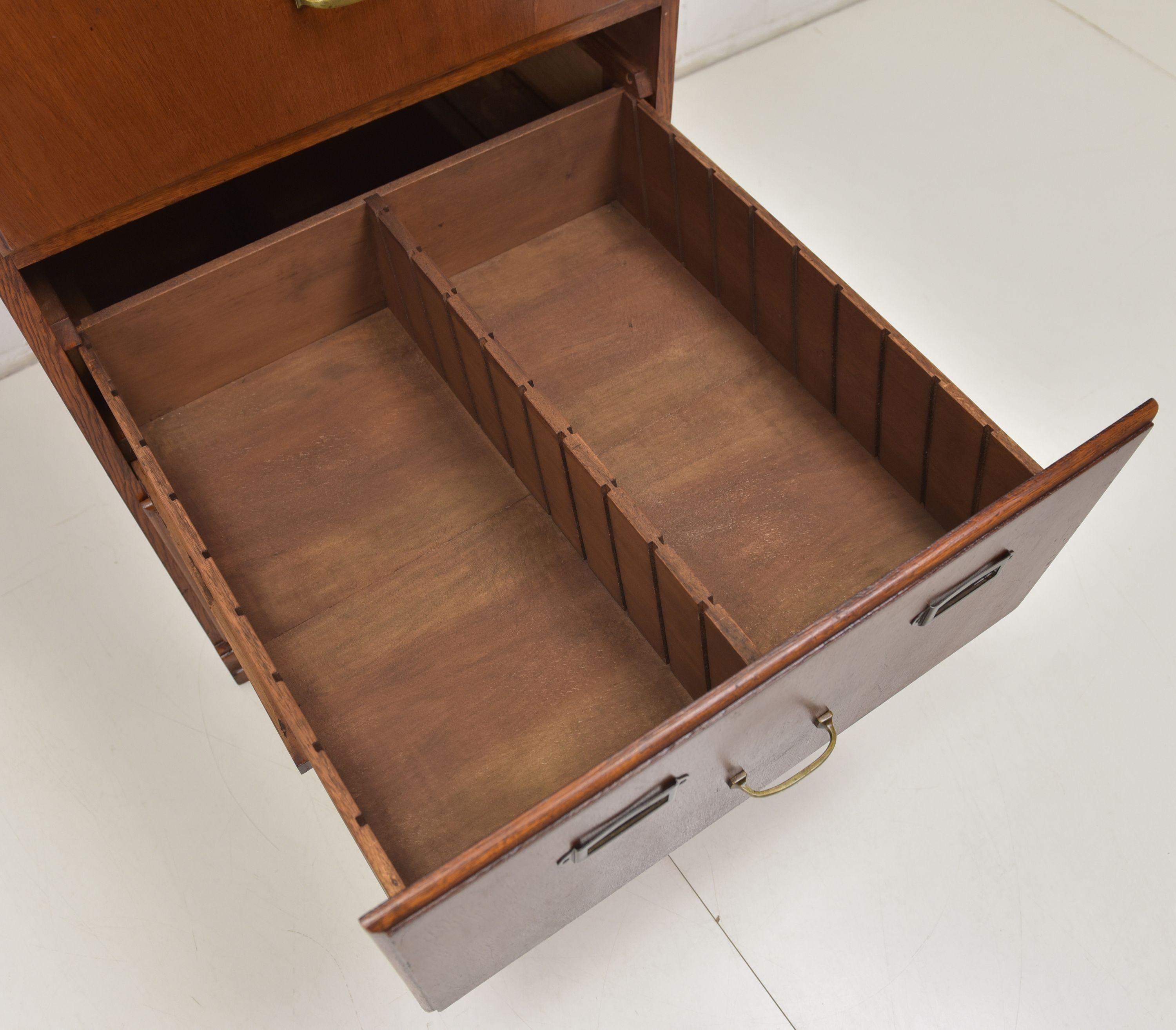 Art Deco Bauhaus Drawer Cabinet / File Cabinet Narrow in Oak, 1935 1
