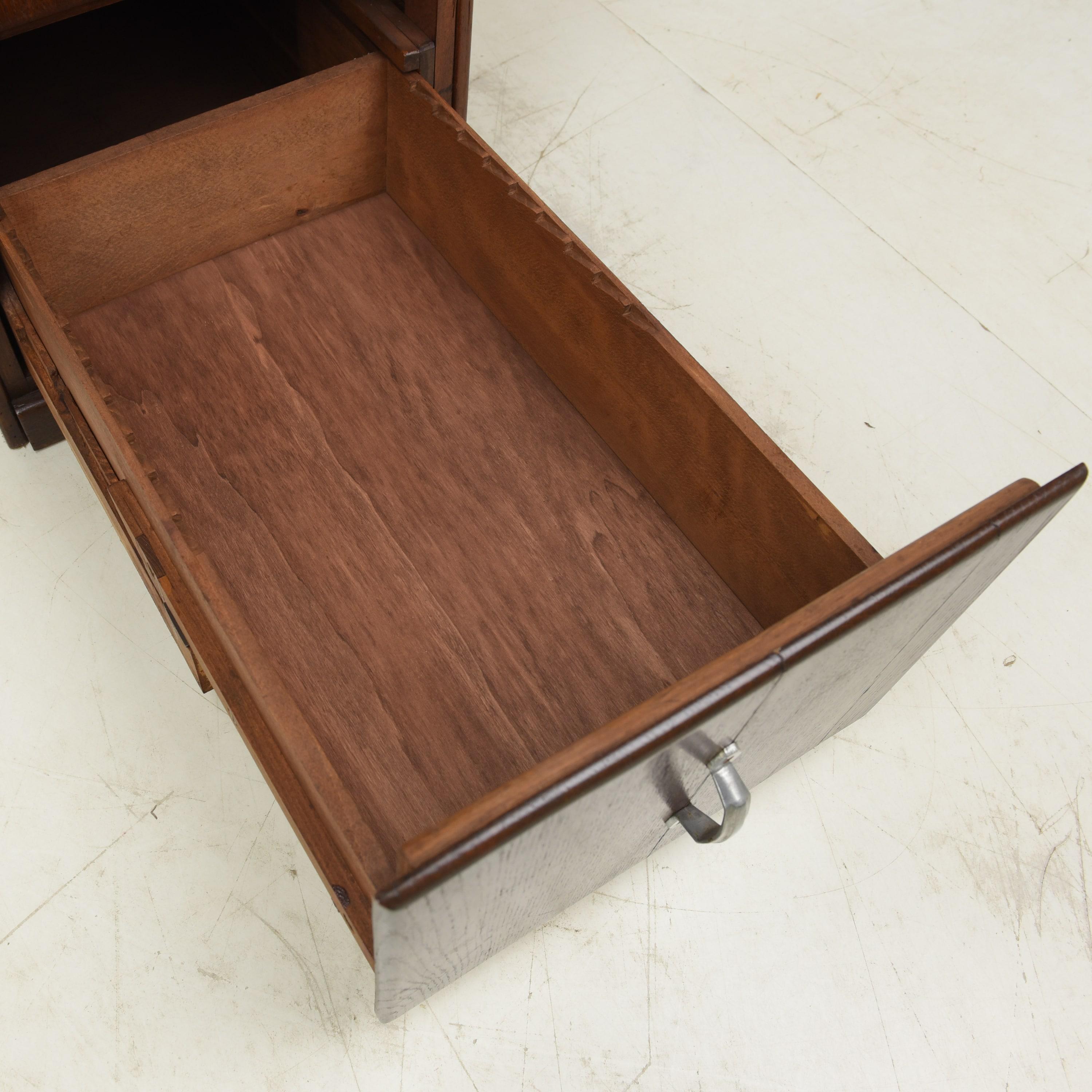 Orme Meuble à tiroirs / Petit meuble à dossiers Art Déco Bauhaus, 1930 en vente