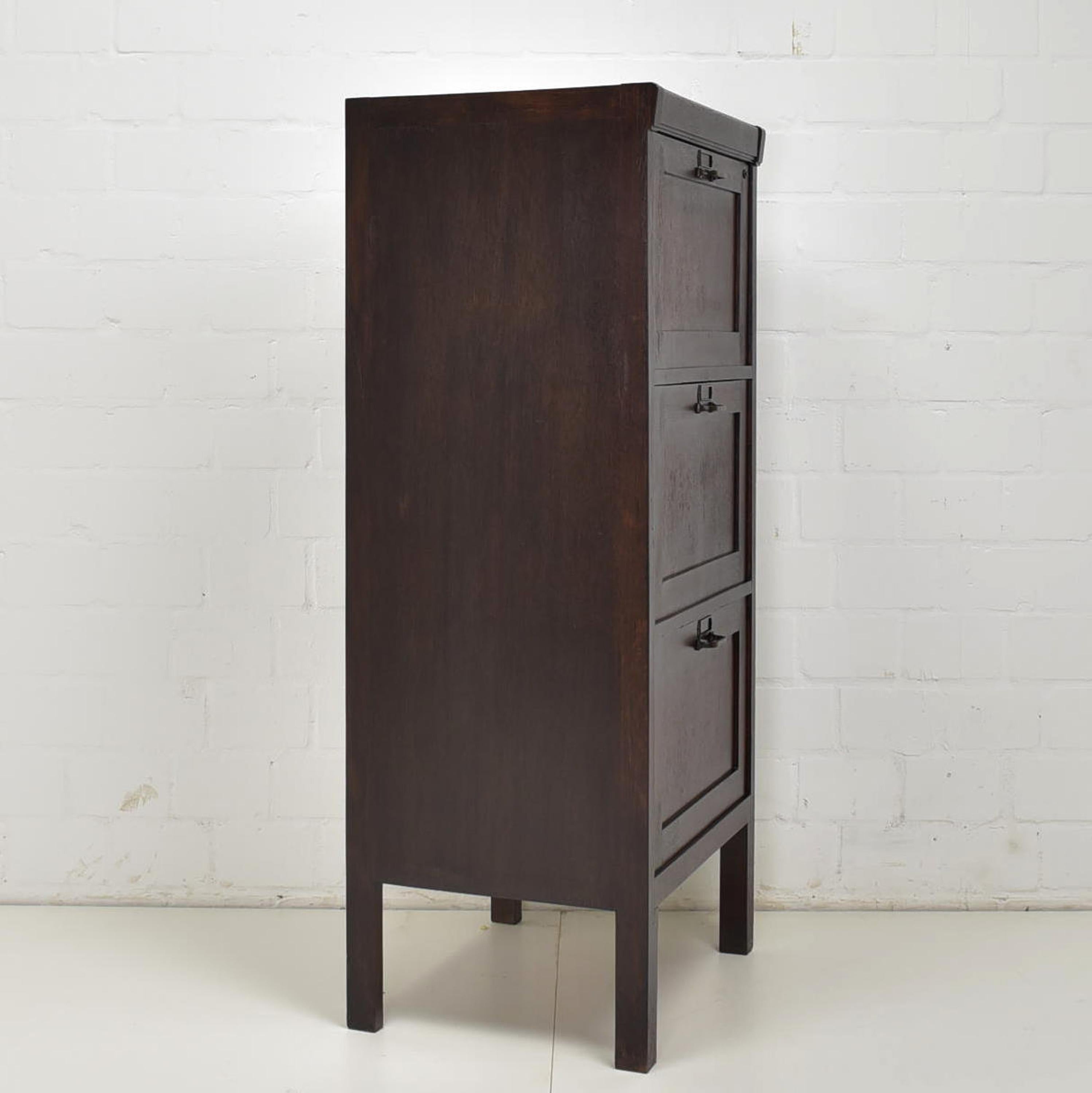 Meuble de rangement/meuble à tiroirs Art Déco Bauhaus, 1930 en vente 5